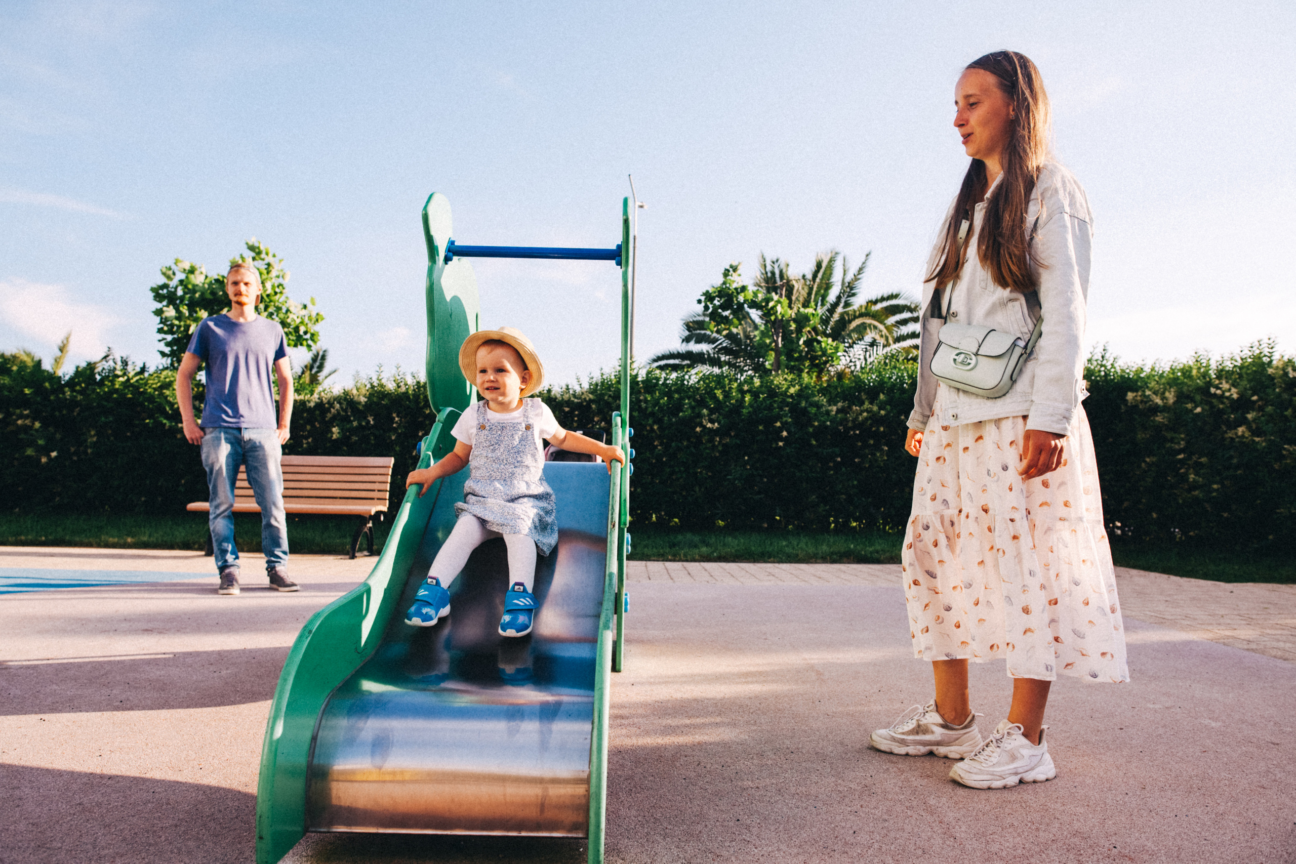 Вася, Маша, Соня. Отпуск в Адлере. Семейный фотограф, фотограф родов, репортажей фотограф в Санкт-Петербу