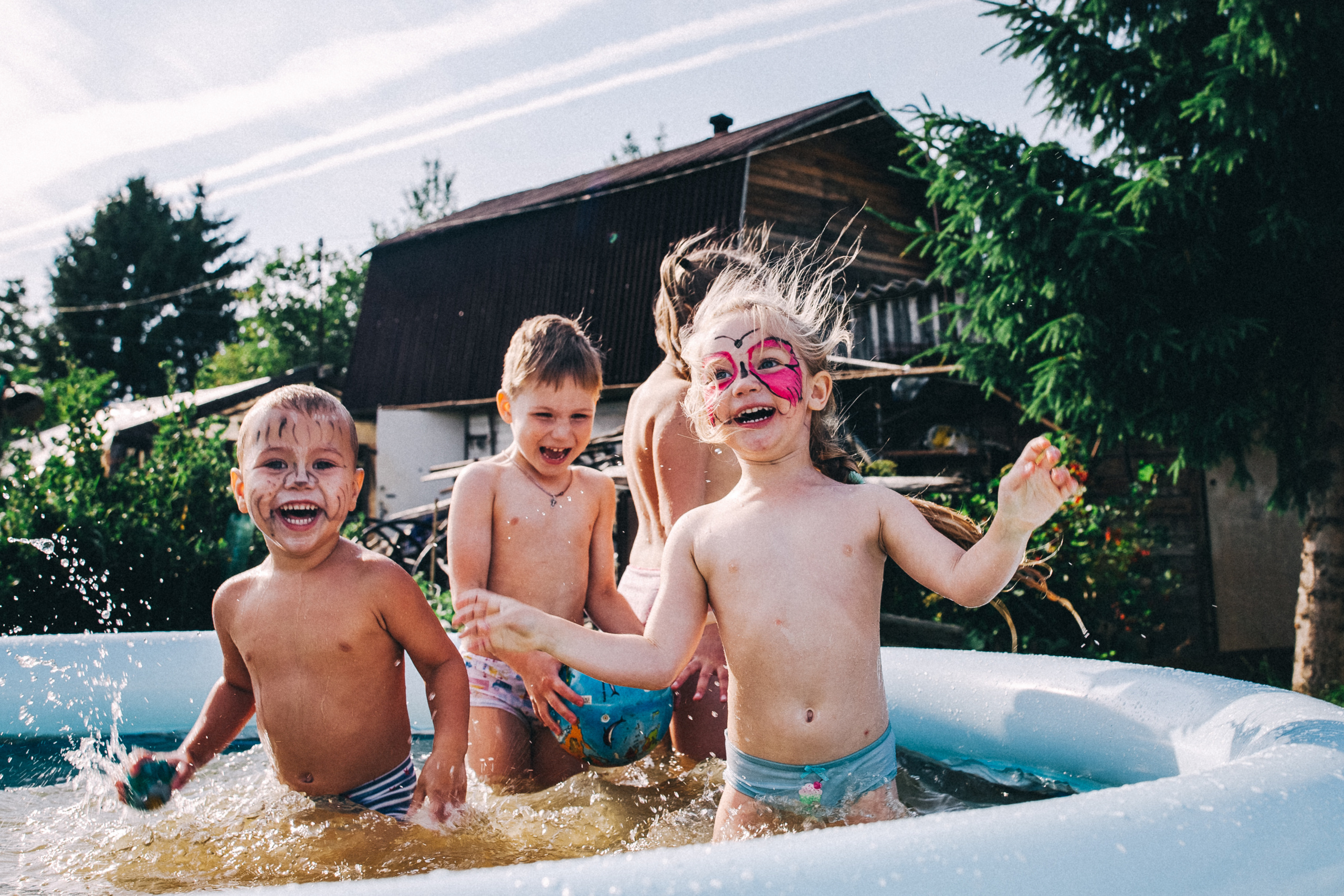 Ульяше 5 лет. Дачный деньрожденский день. Семейный фотограф, фотограф родов, репортажей фотограф в Санкт-Петербу