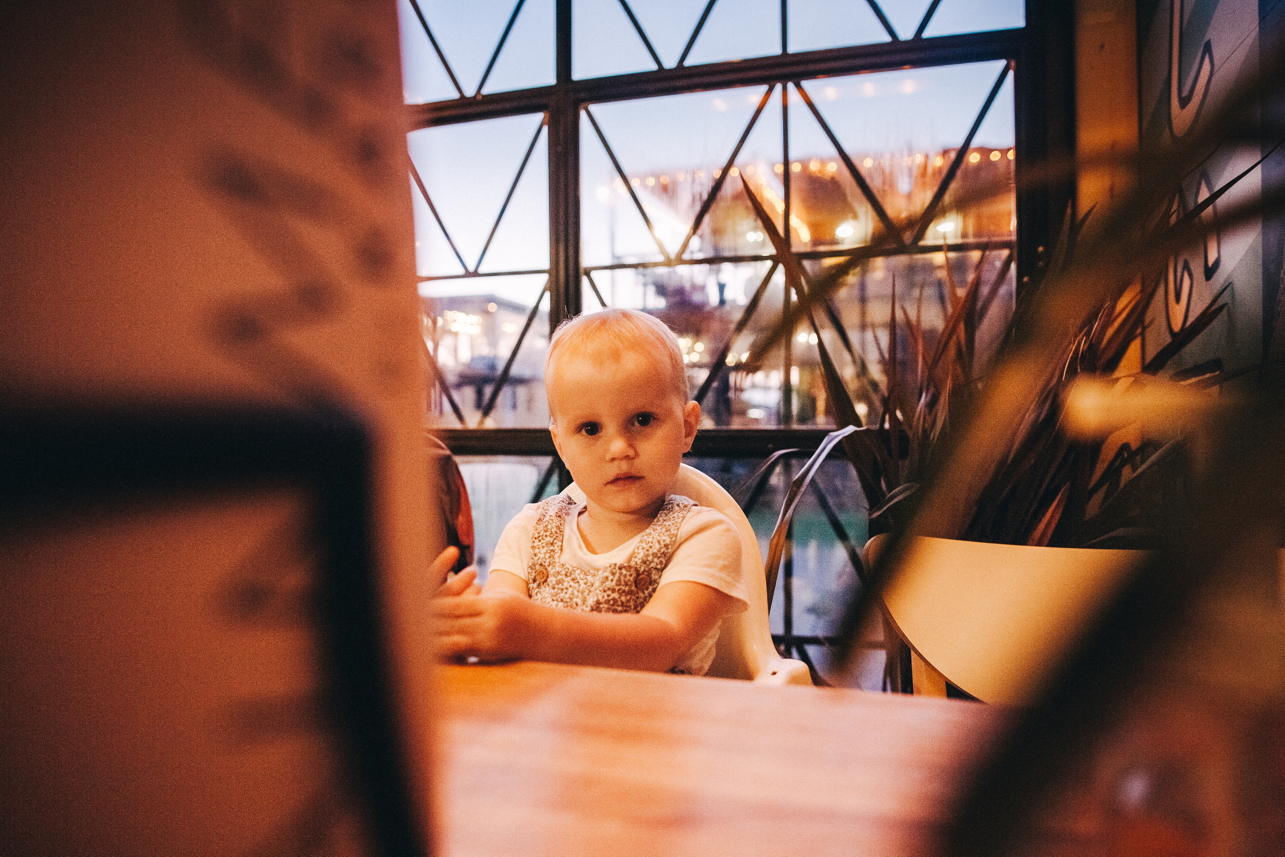 Вася, Маша, Соня. Отпуск в Адлере. Семейный фотограф, фотограф родов, репортажей фотограф в Санкт-Петербу