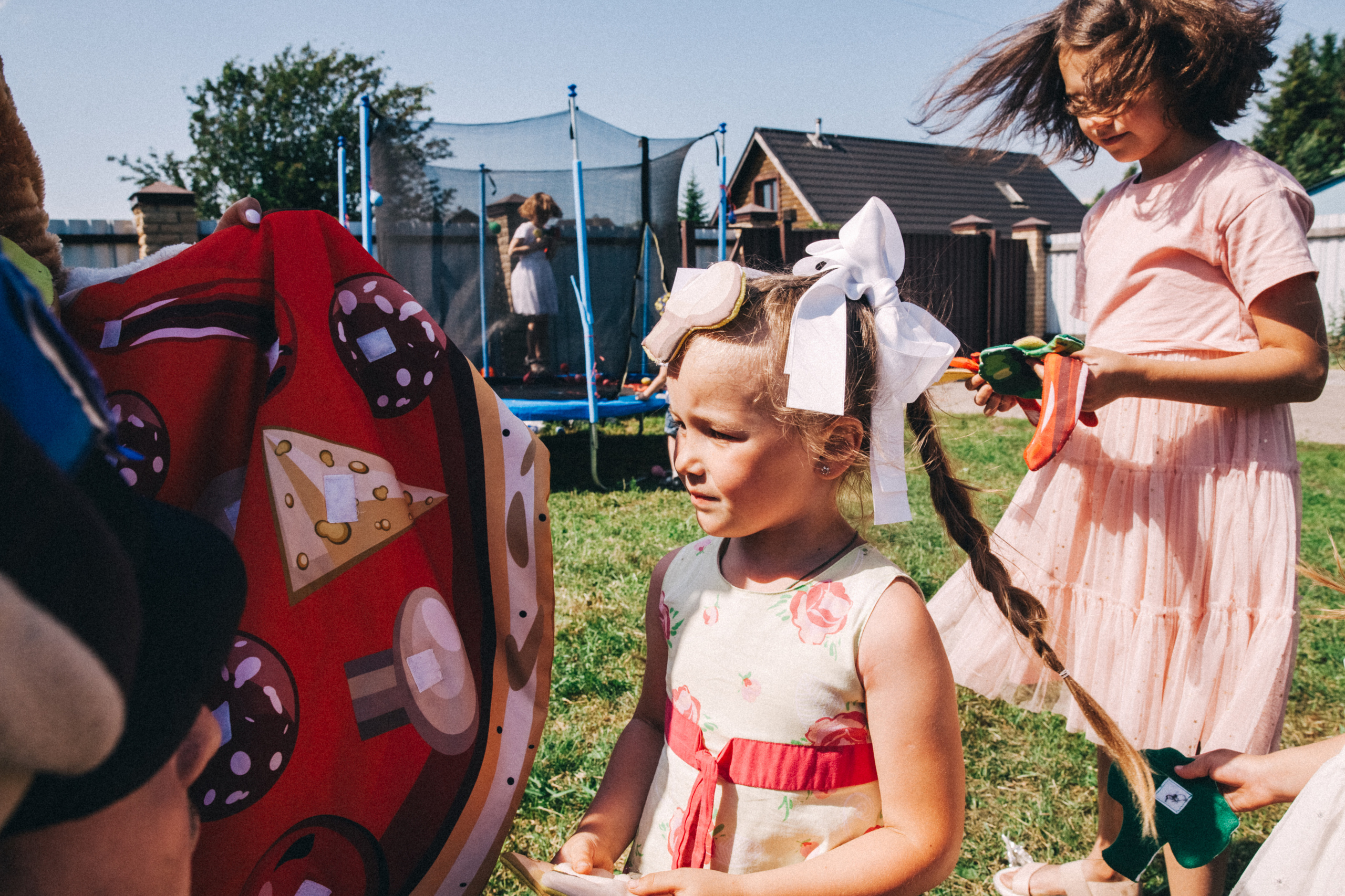 Есении 5 лет. ДР на даче. Семейный фотограф, фотограф родов, репортажей фотограф в Санкт-Петербу