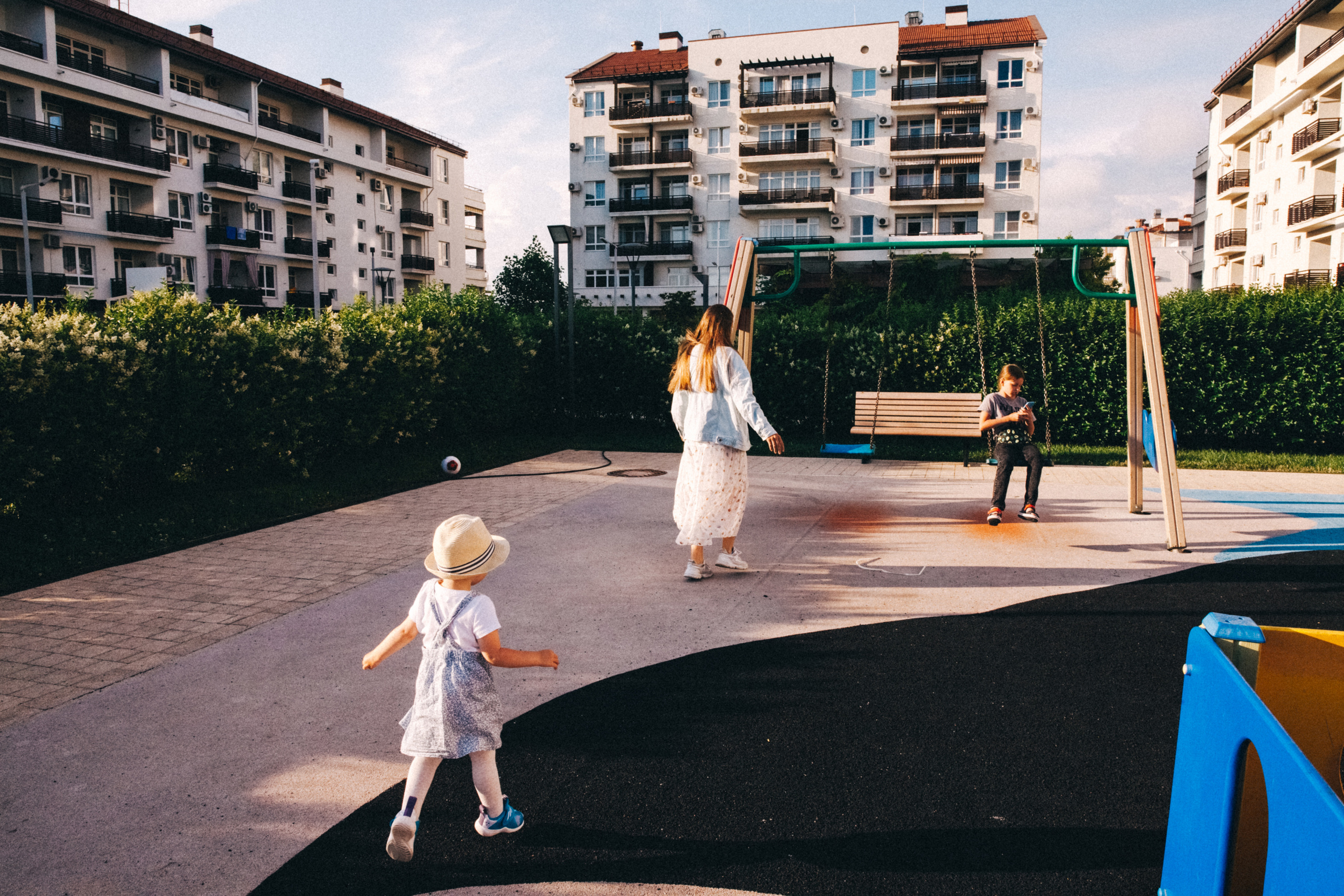 Вася, Маша, Соня. Отпуск в Адлере. Семейный фотограф, фотограф родов, репортажей фотограф в Санкт-Петербу