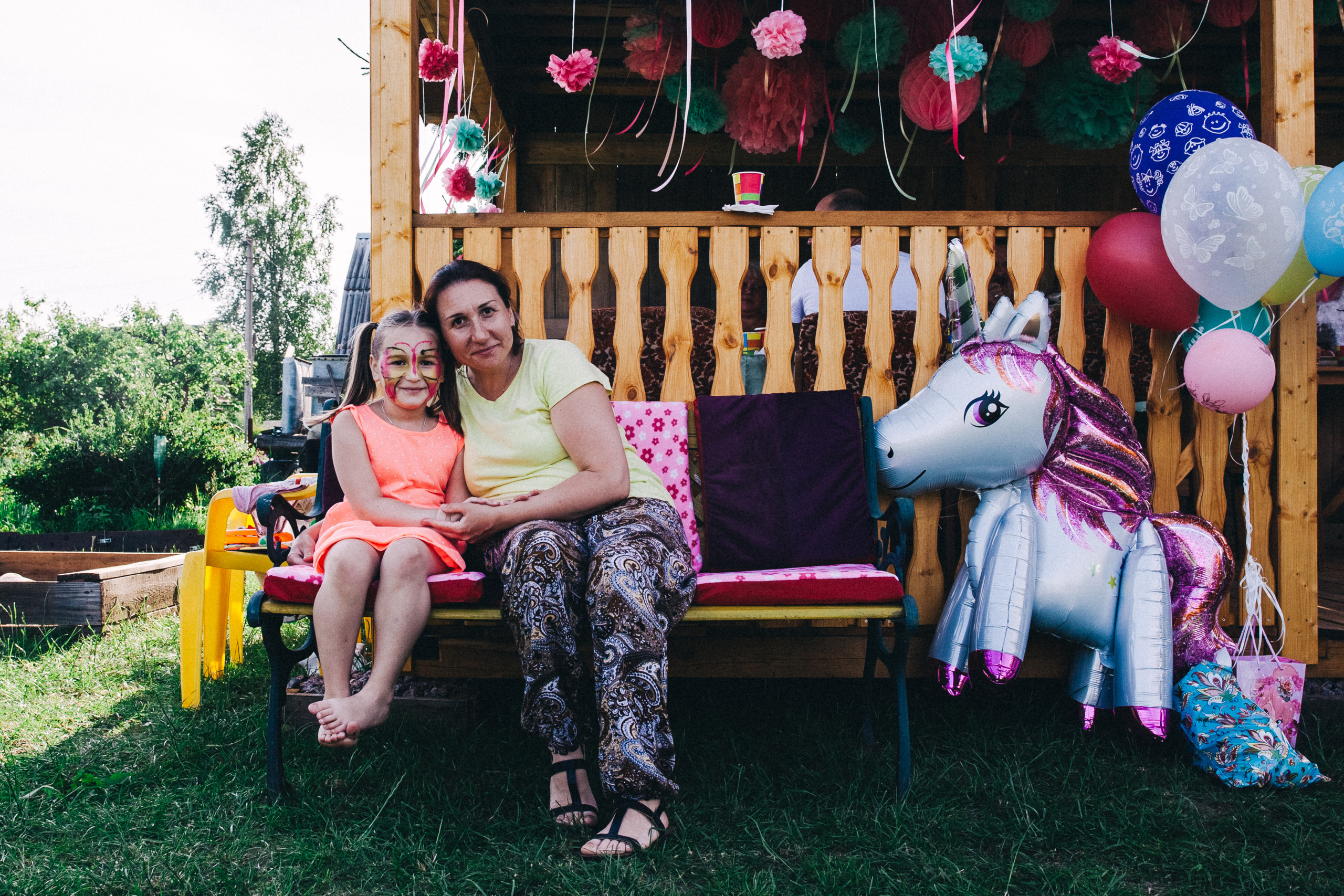 Ульяше 5 лет. Дачный деньрожденский день. Семейный фотограф, фотограф родов, репортажей фотограф в Санкт-Петербу