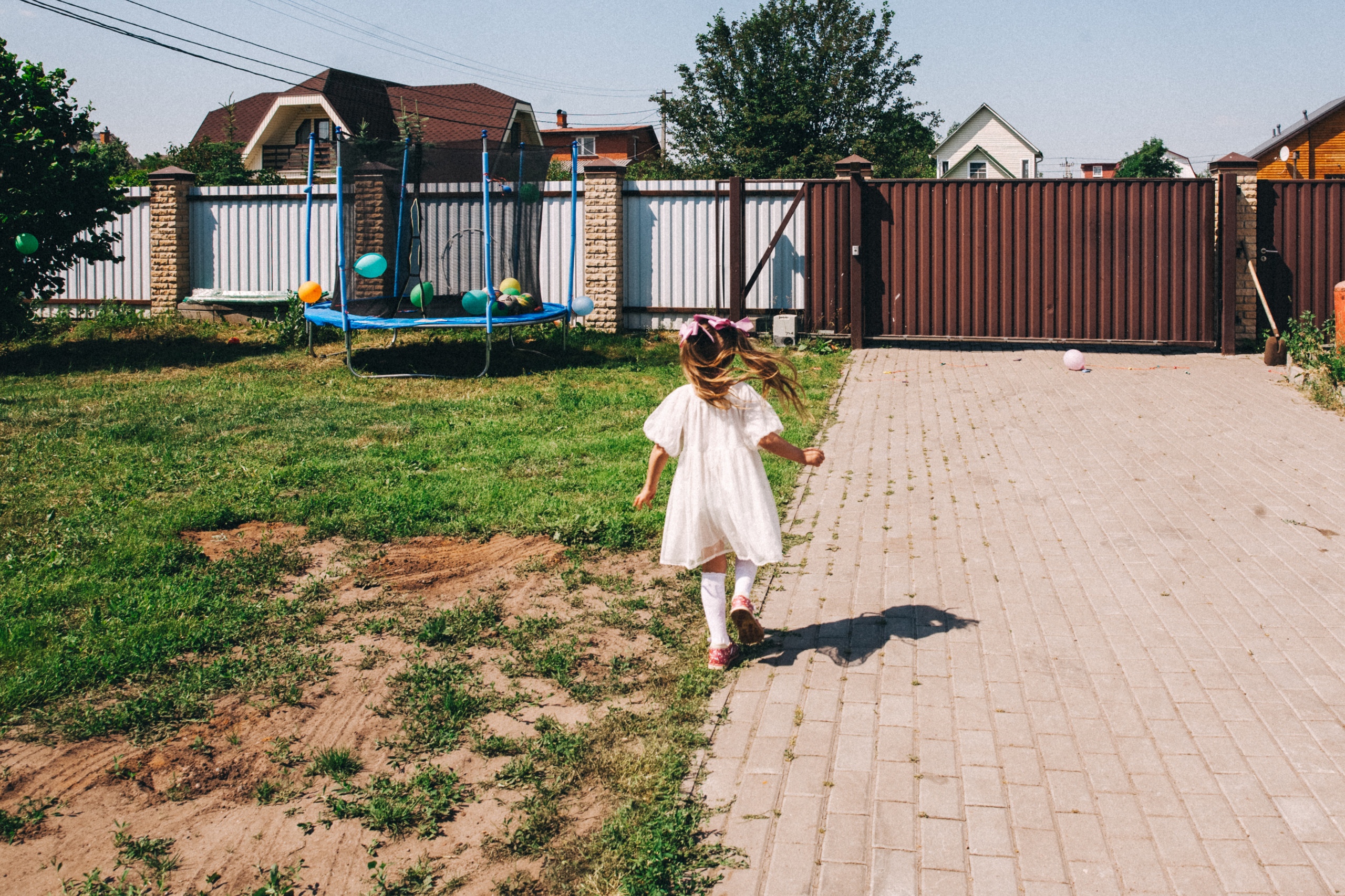 Есении 5 лет. ДР на даче. Семейный фотограф, фотограф родов, репортажей фотограф в Санкт-Петербу