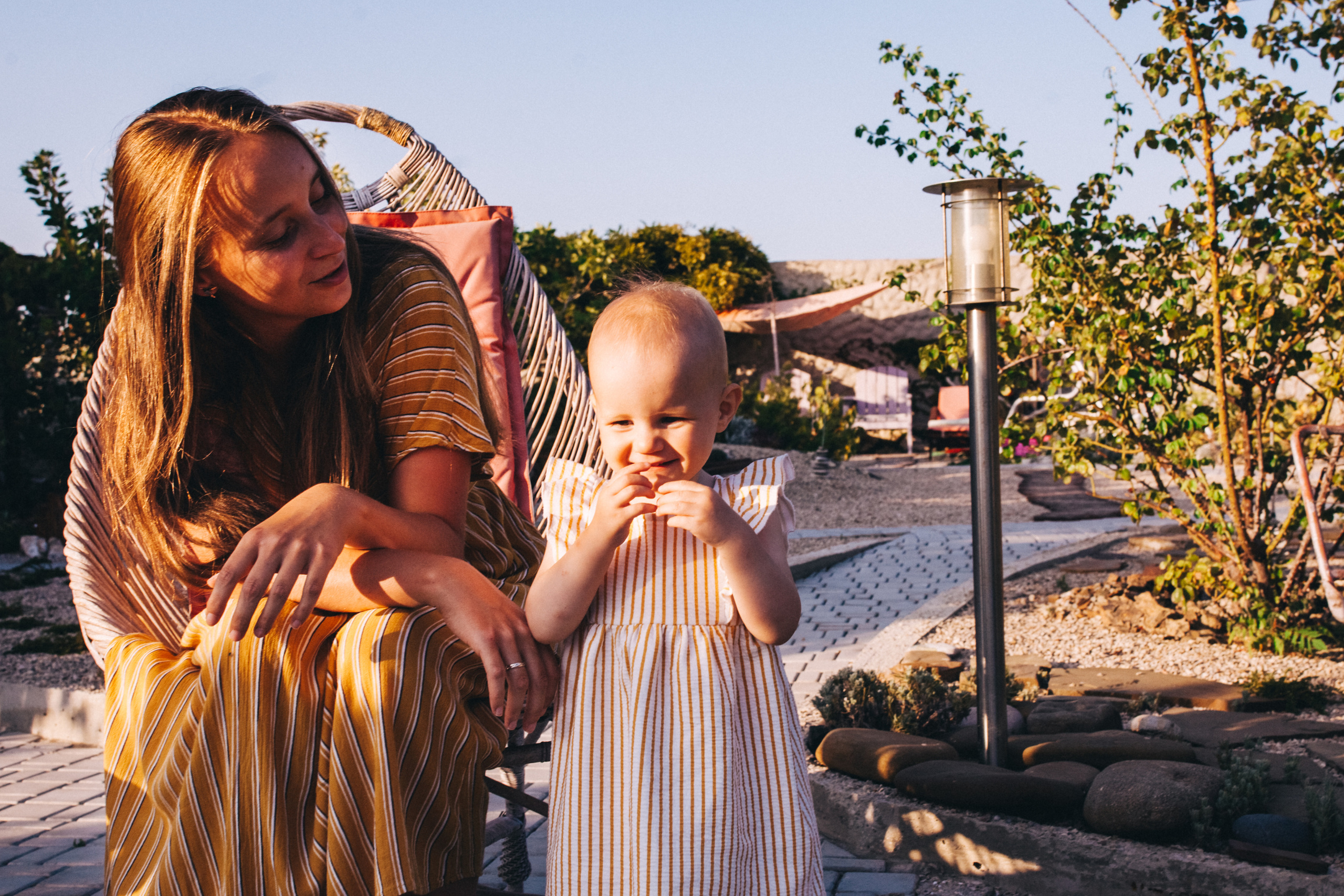 Маша и Соня. Отпуск в Крыму. Семейный фотограф, фотограф родов, репортажей фотограф в Санкт-Петербу