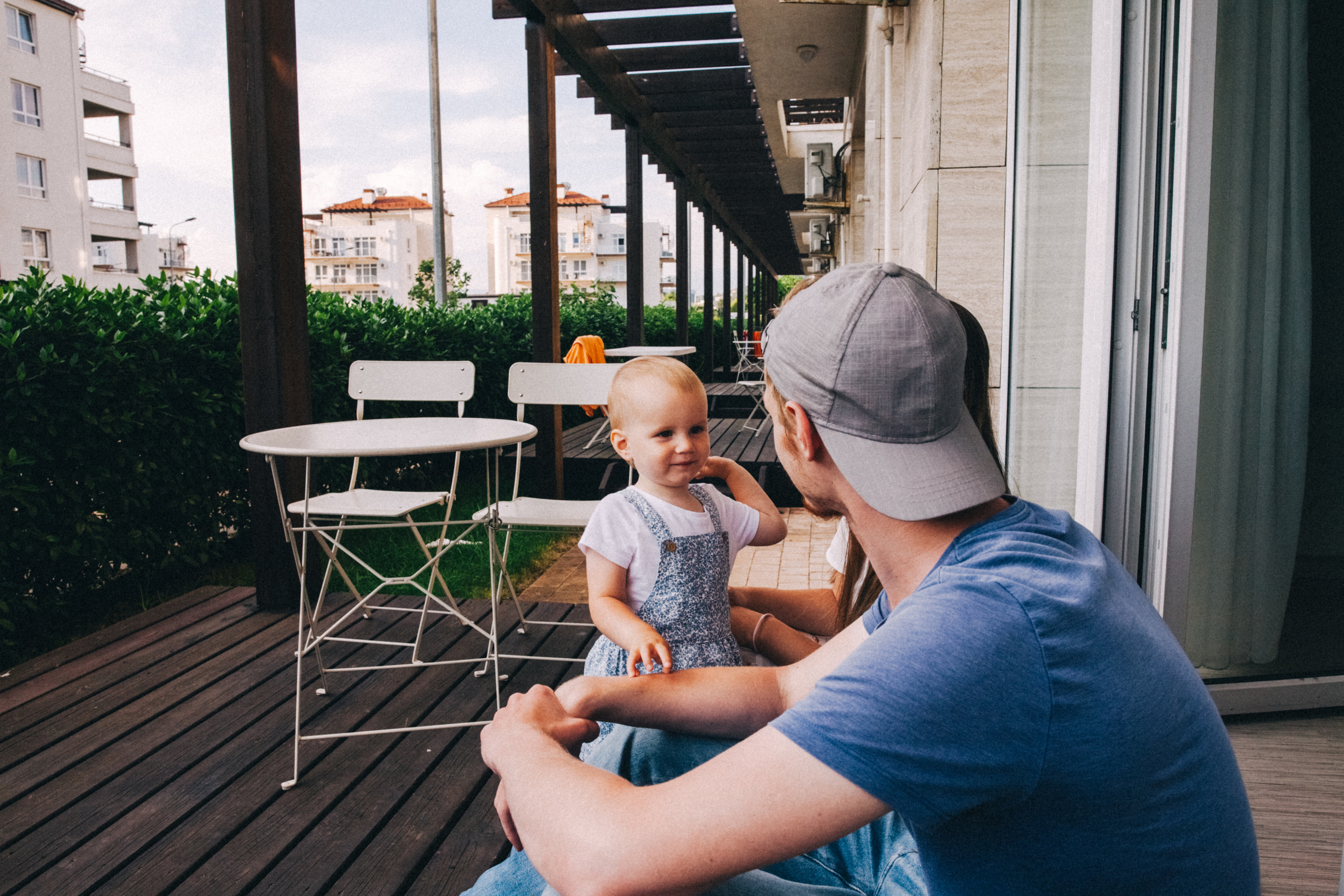 Вася, Маша, Соня. Отпуск в Адлере. Семейный фотограф, фотограф родов, репортажей фотограф в Санкт-Петербу