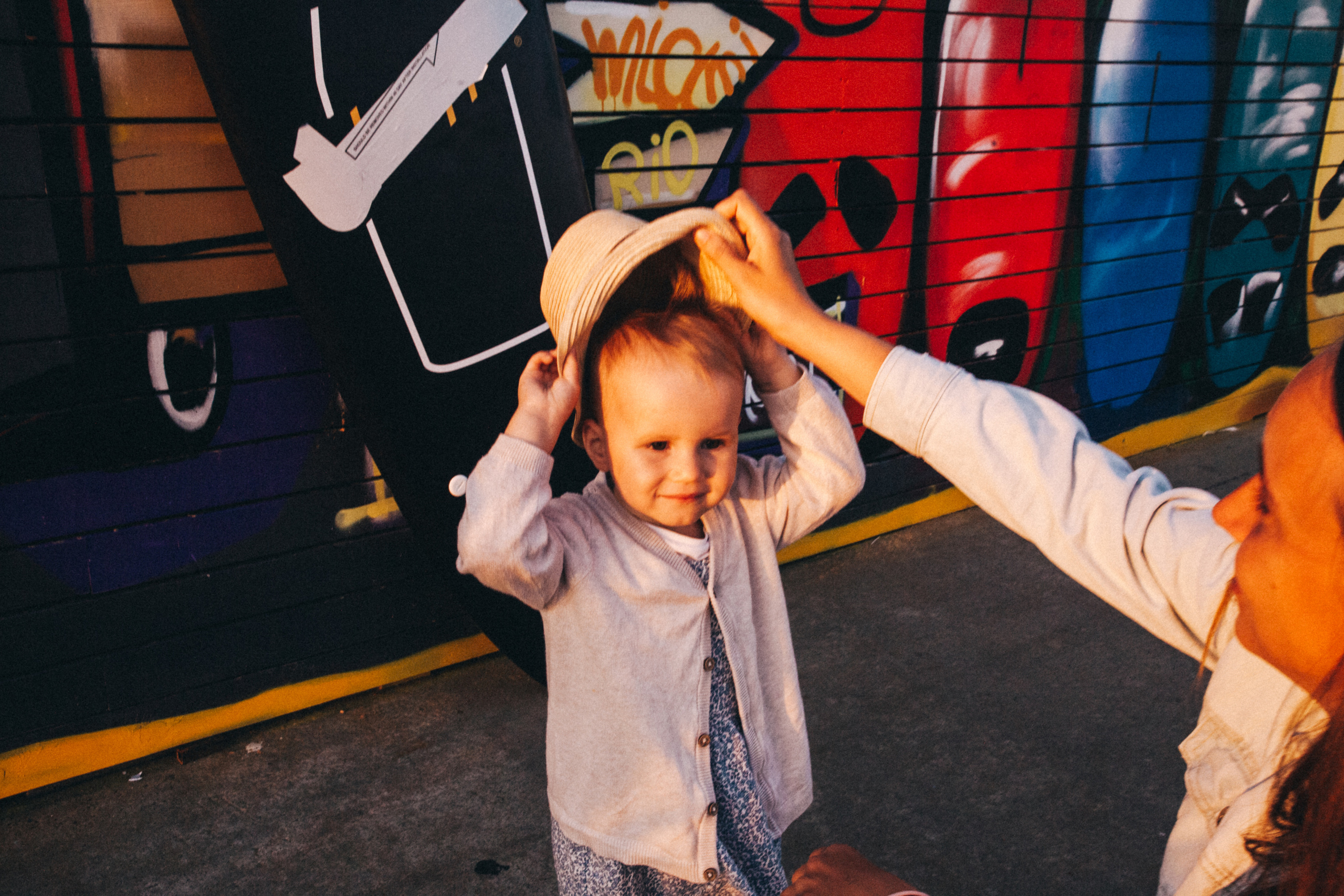 Вася, Маша, Соня. Отпуск в Адлере. Семейный фотограф, фотограф родов, репортажей фотограф в Санкт-Петербу