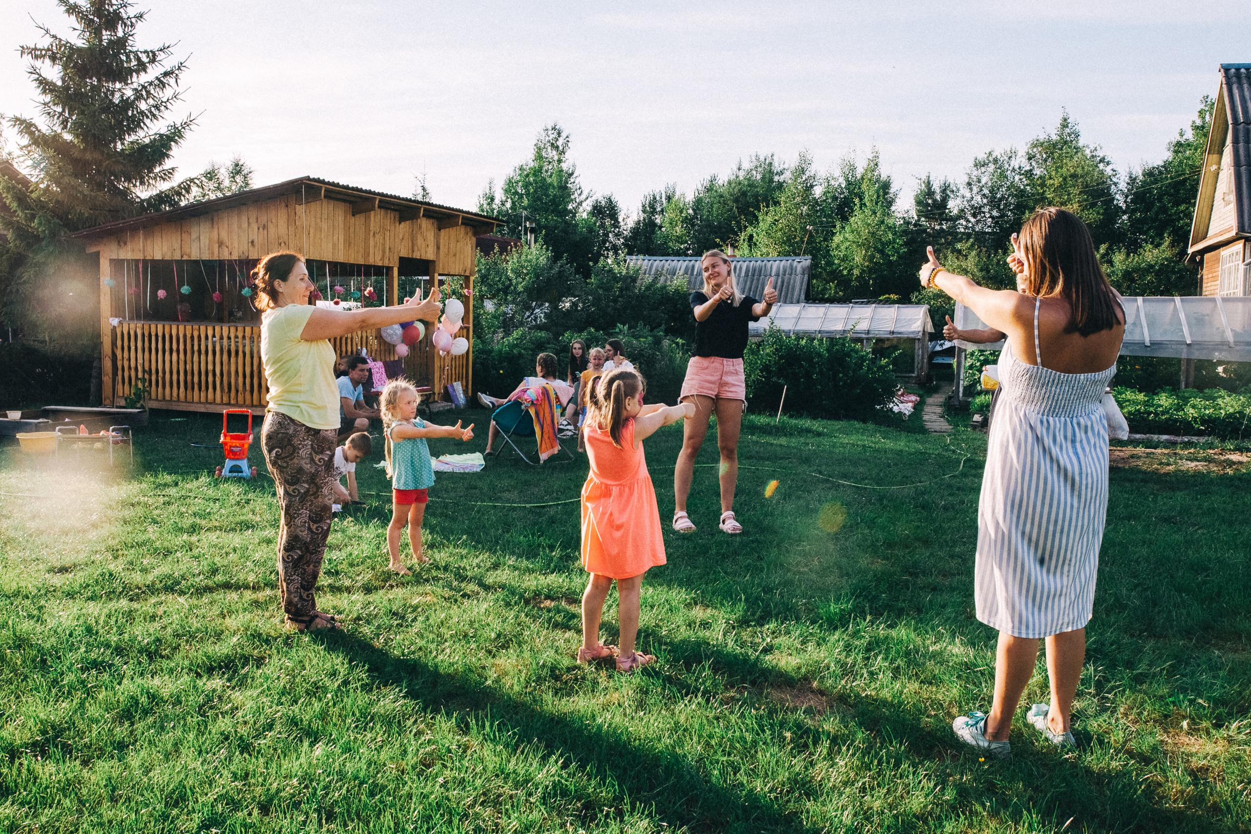 Ульяше 5 лет. Дачный деньрожденский день. Семейный фотограф, фотограф родов, репортажей фотограф в Санкт-Петербу