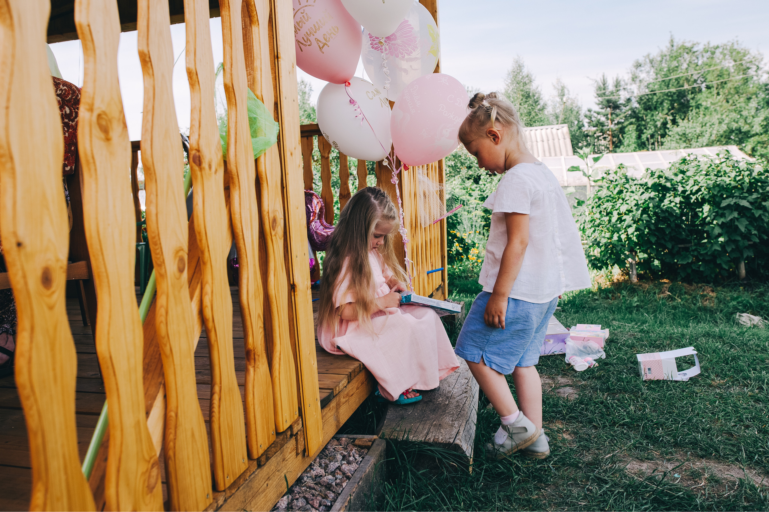 Ульяше 5 лет. Дачный деньрожденский день. Семейный фотограф, фотограф родов, репортажей фотограф в Санкт-Петербу