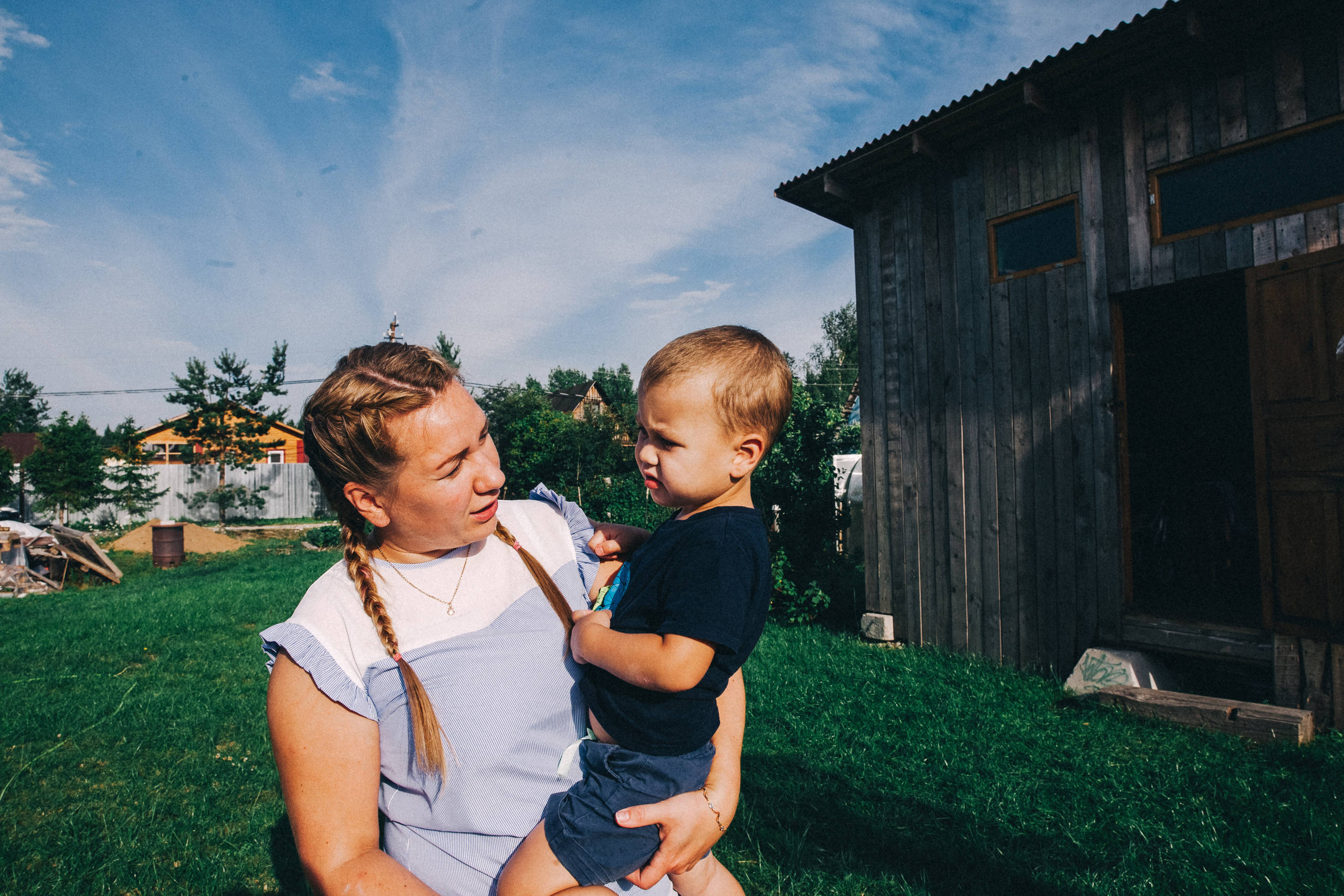 Ульяше 5 лет. Дачный деньрожденский день. Семейный фотограф, фотограф родов, репортажей фотограф в Санкт-Петербу