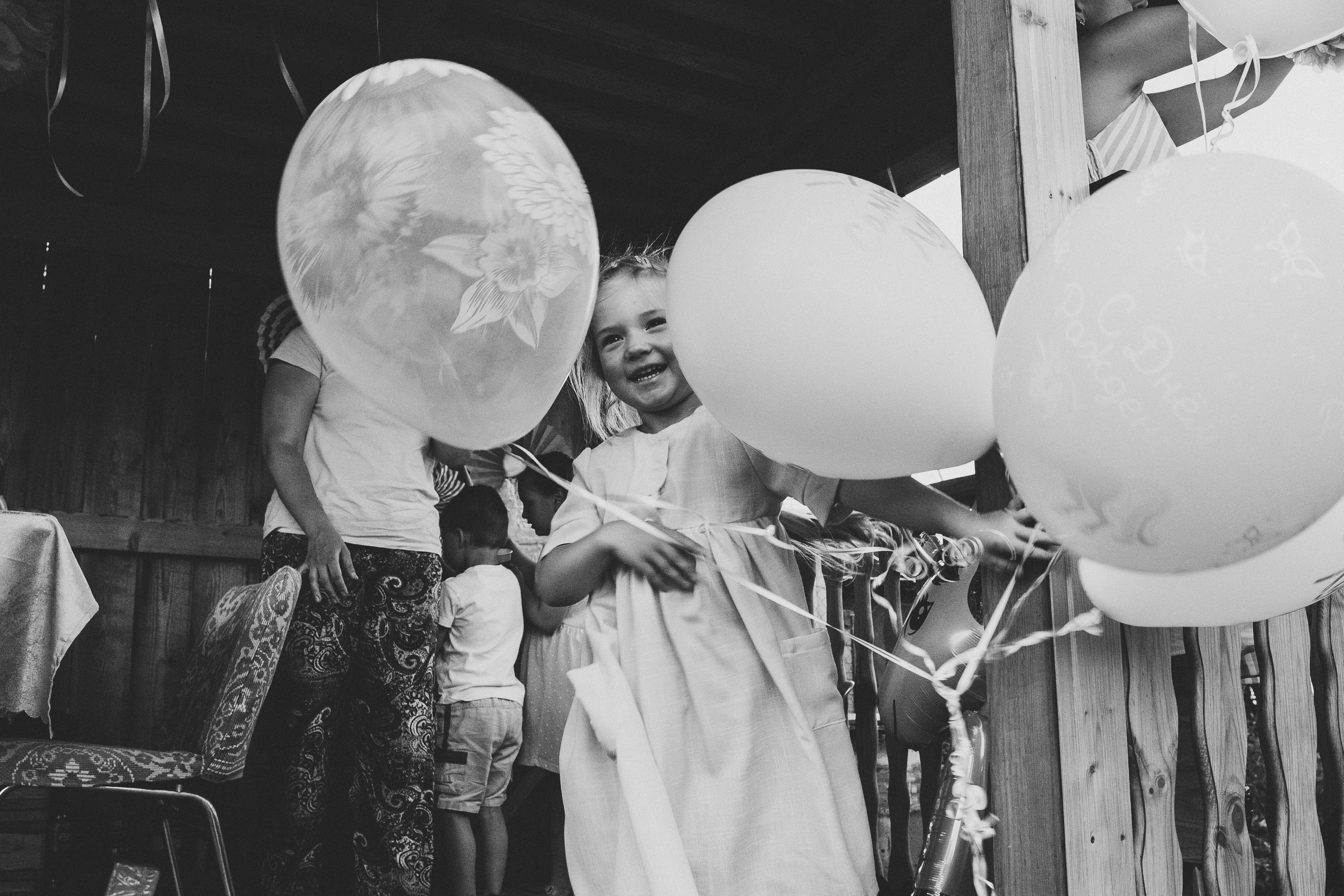 Ульяше 5 лет. Дачный деньрожденский день. Семейный фотограф, фотограф родов, репортажей фотограф в Санкт-Петербу