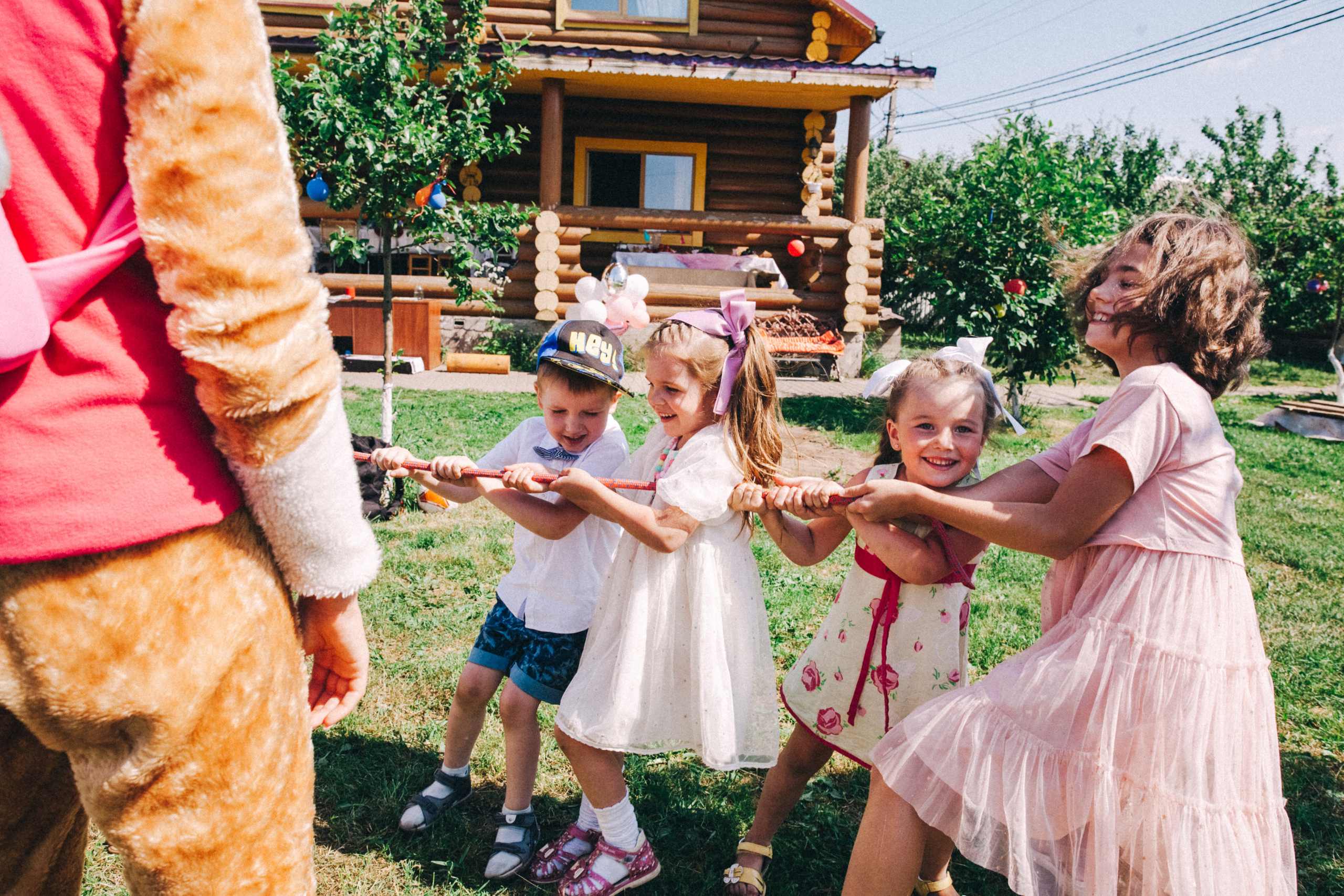 Есении 5 лет. ДР на даче. Семейный фотограф, фотограф родов, репортажей фотограф в Санкт-Петербу