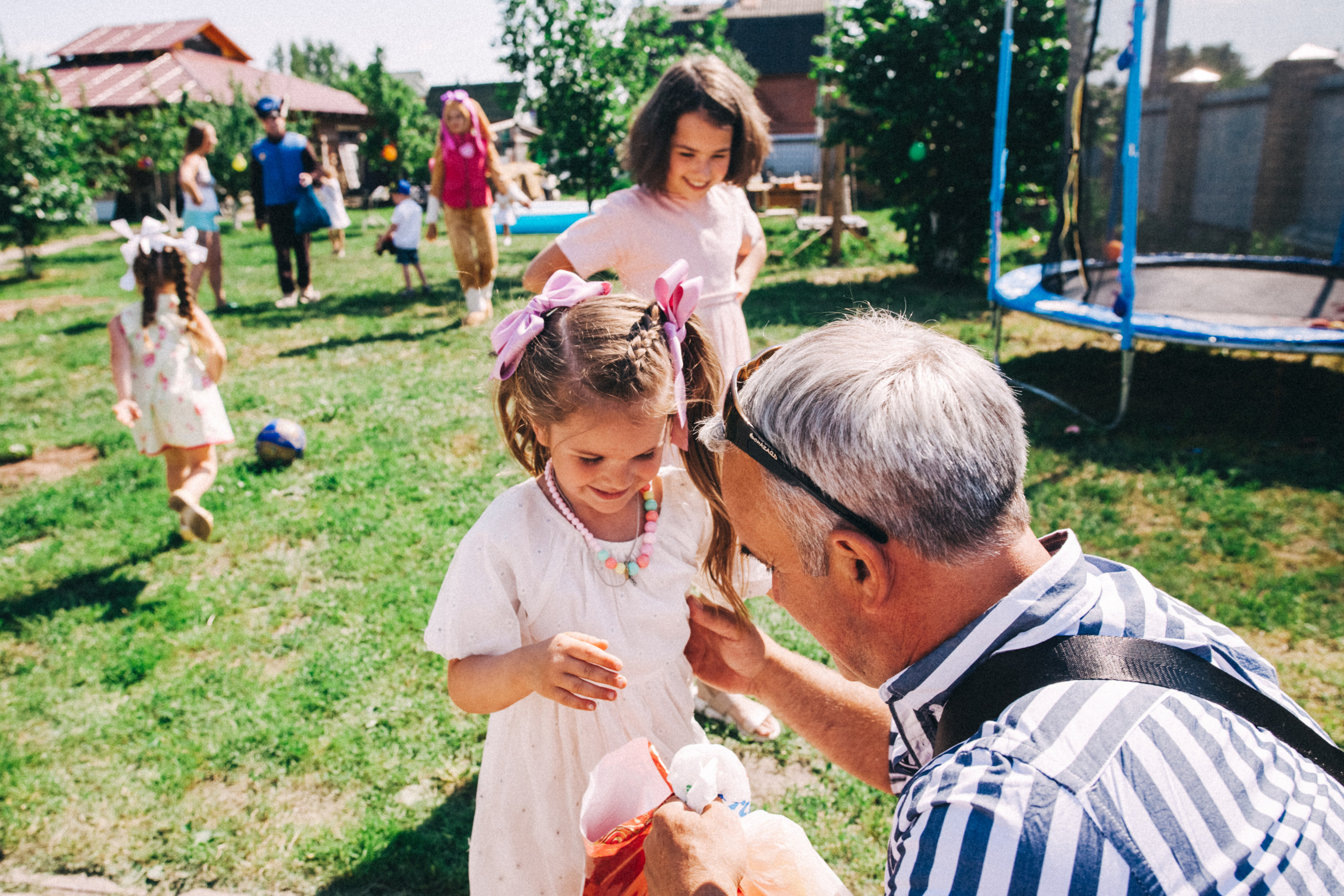Есении 5 лет. ДР на даче. Семейный фотограф, фотограф родов, репортажей фотограф в Санкт-Петербу