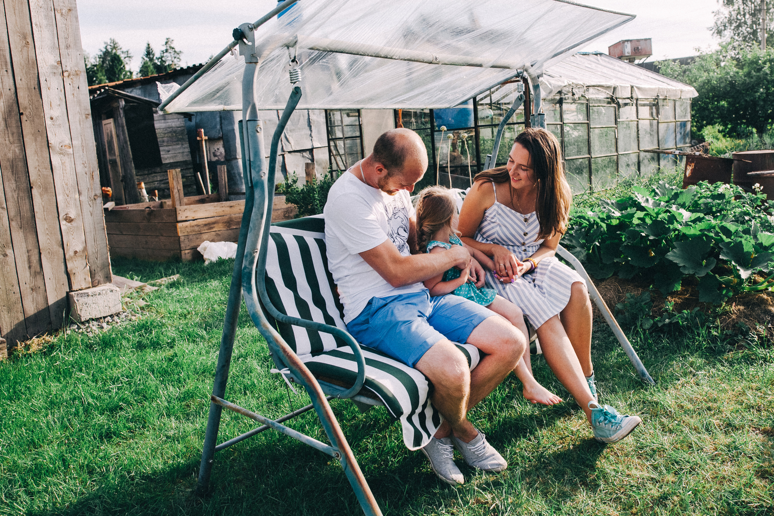 Ульяше 5 лет. Дачный деньрожденский день. Семейный фотограф, фотограф родов, репортажей фотограф в Санкт-Петербу