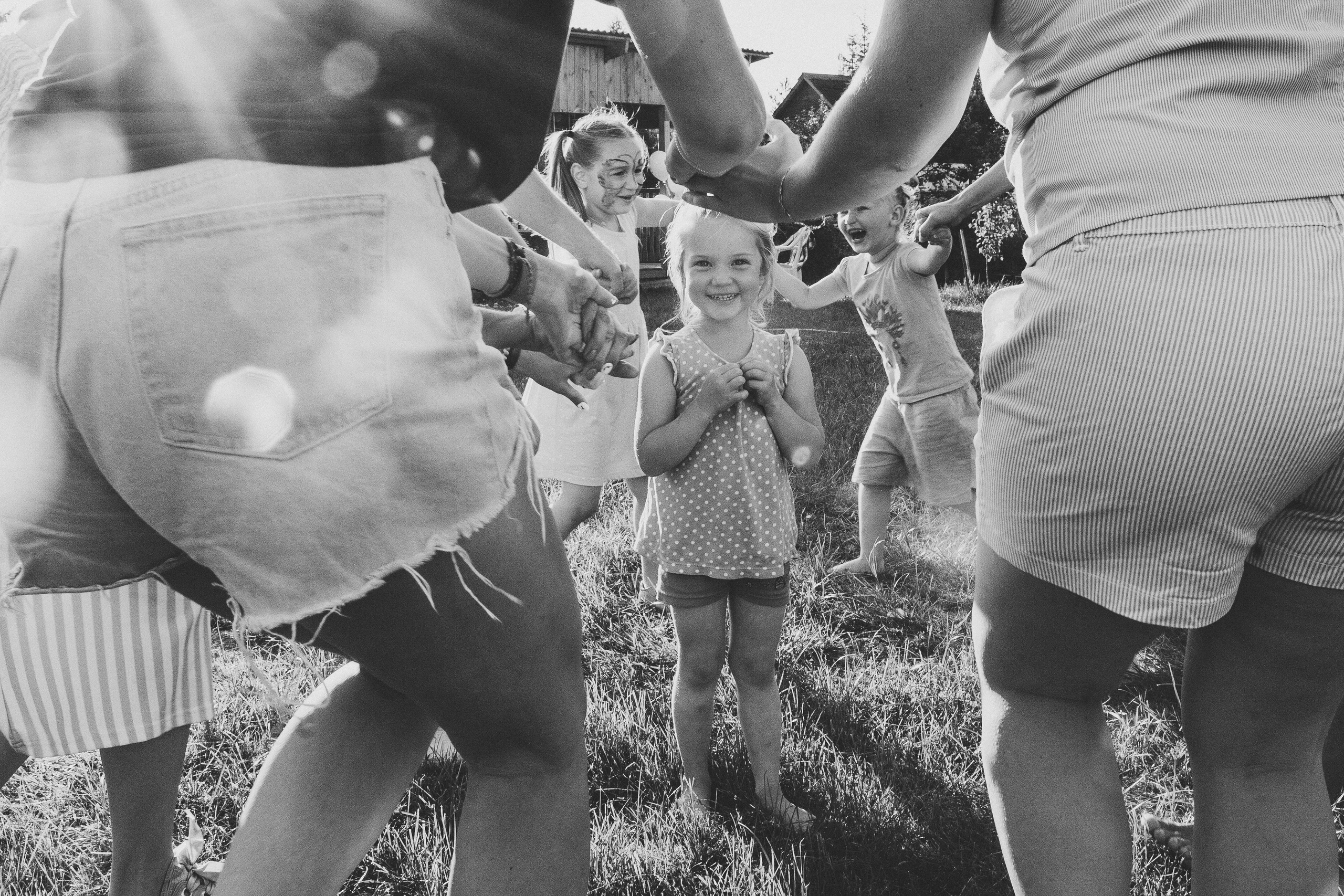 Ульяше 5 лет. Дачный деньрожденский день. Семейный фотограф, фотограф родов, репортажей фотограф в Санкт-Петербу