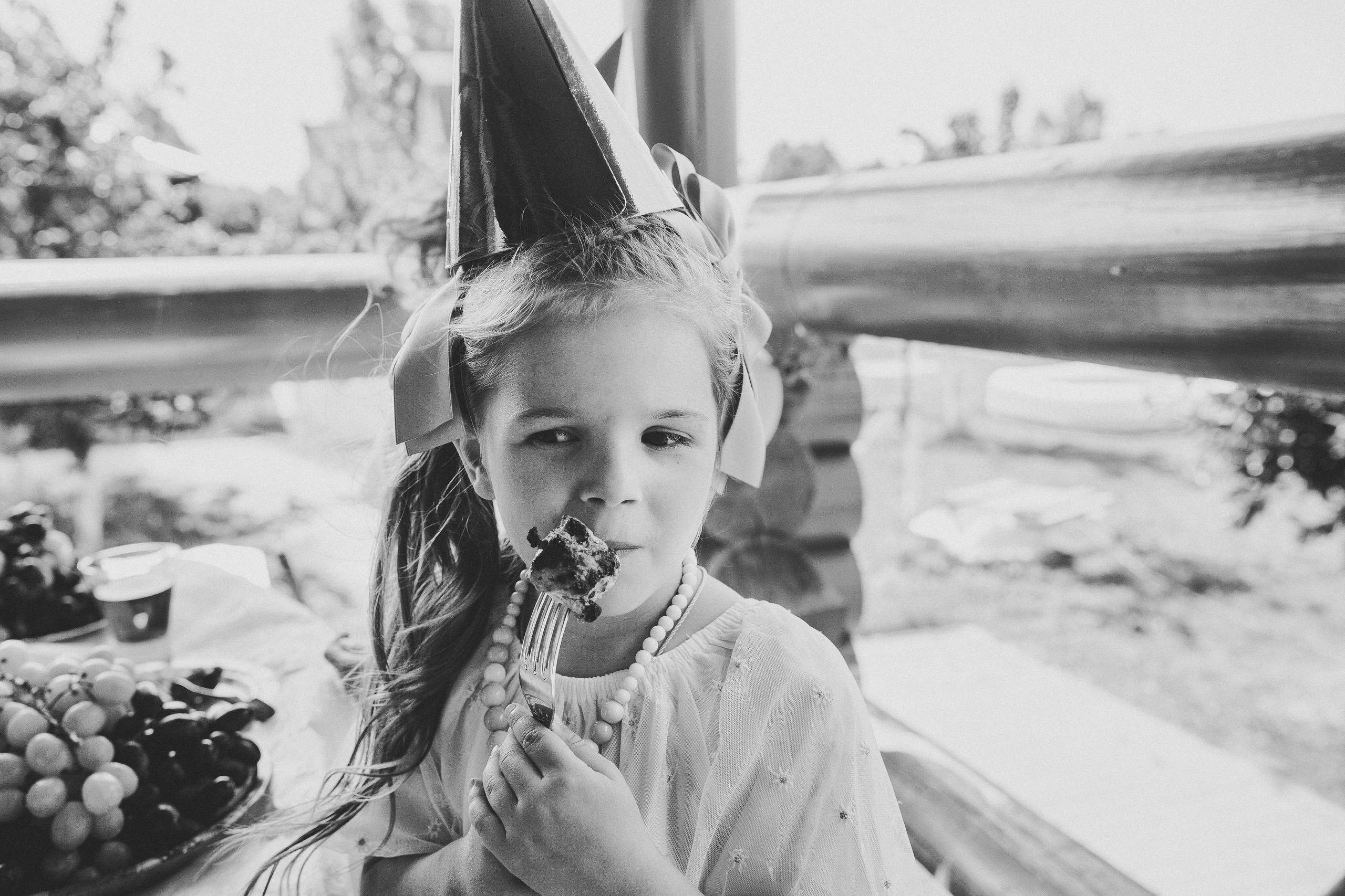 Есении 5 лет. ДР на даче. Семейный фотограф, фотограф родов, репортажей фотограф в Санкт-Петербу