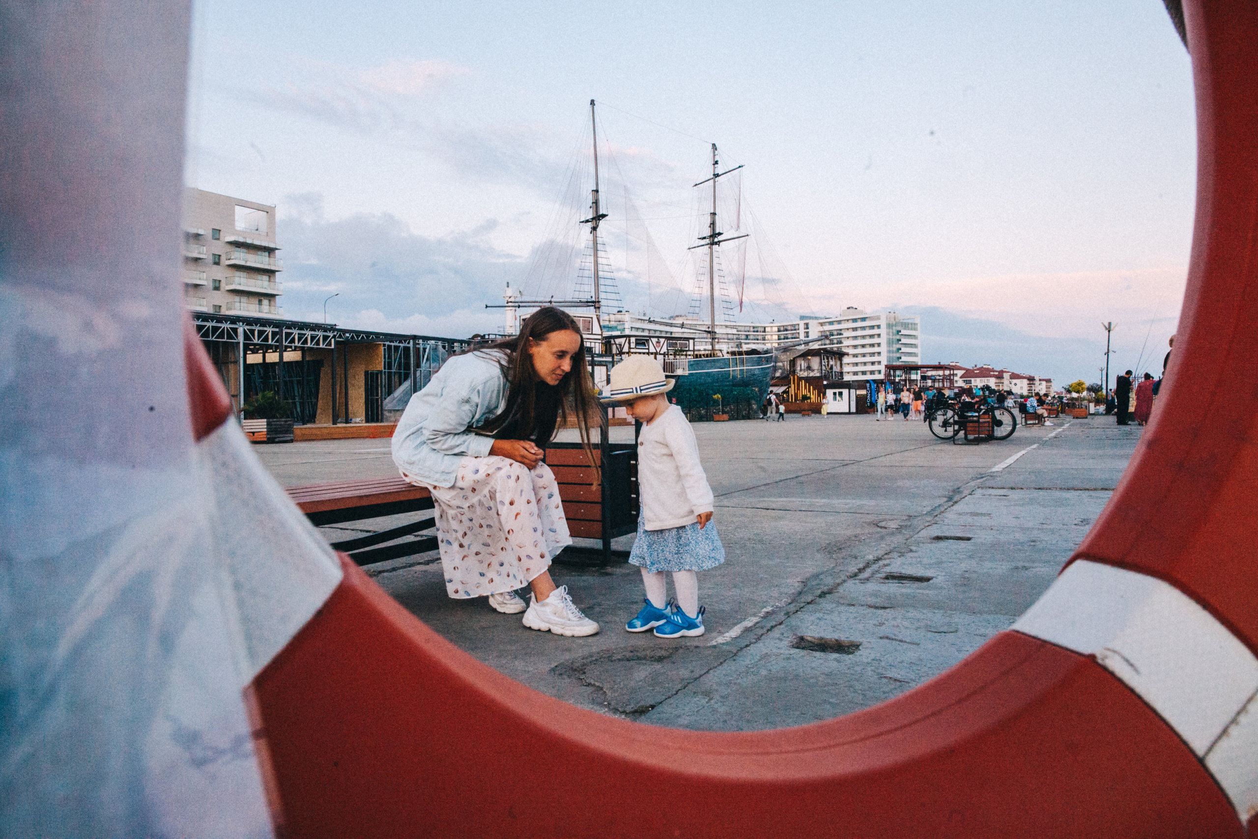 Вася, Маша, Соня. Отпуск в Адлере. Семейный фотограф, фотограф родов, репортажей фотограф в Санкт-Петербу