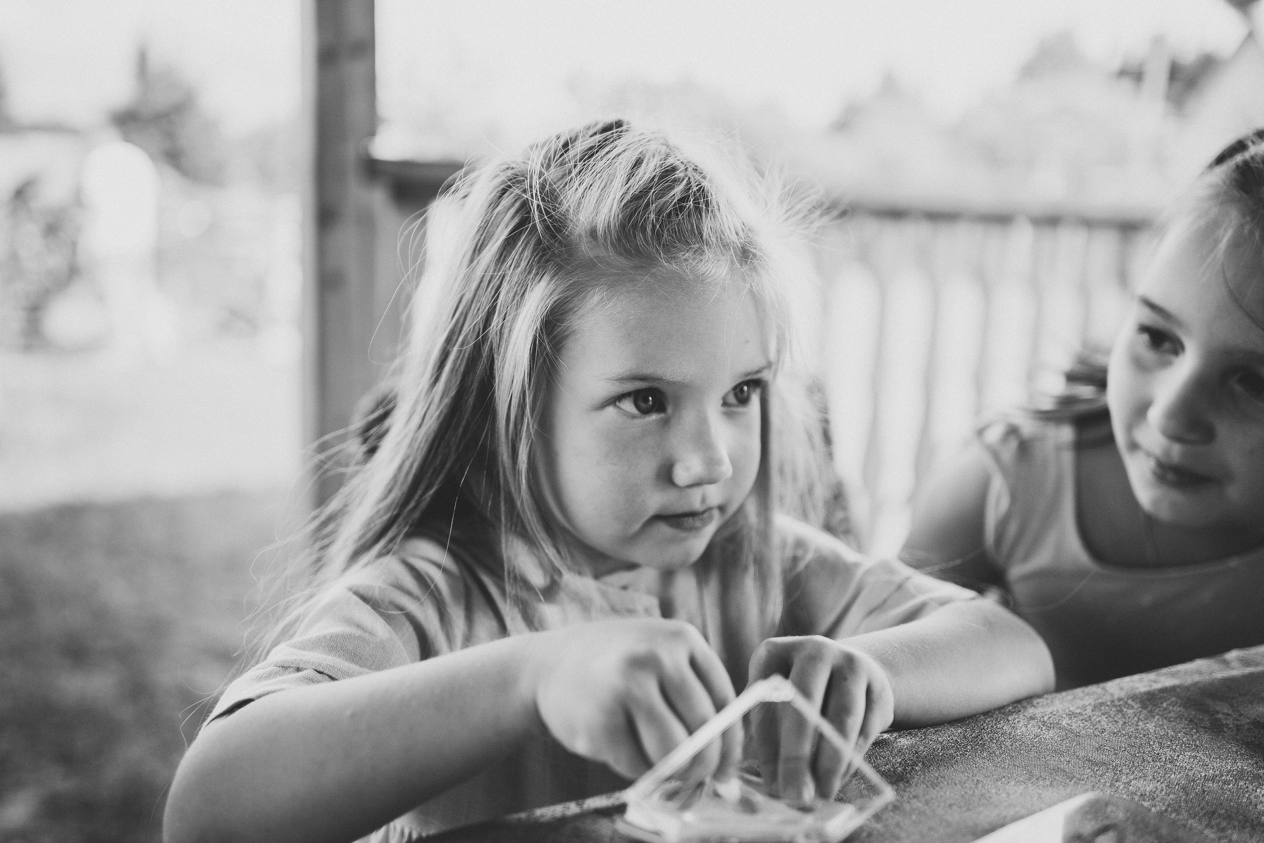 Ульяше 5 лет. Дачный деньрожденский день. Семейный фотограф, фотограф родов, репортажей фотограф в Санкт-Петербу