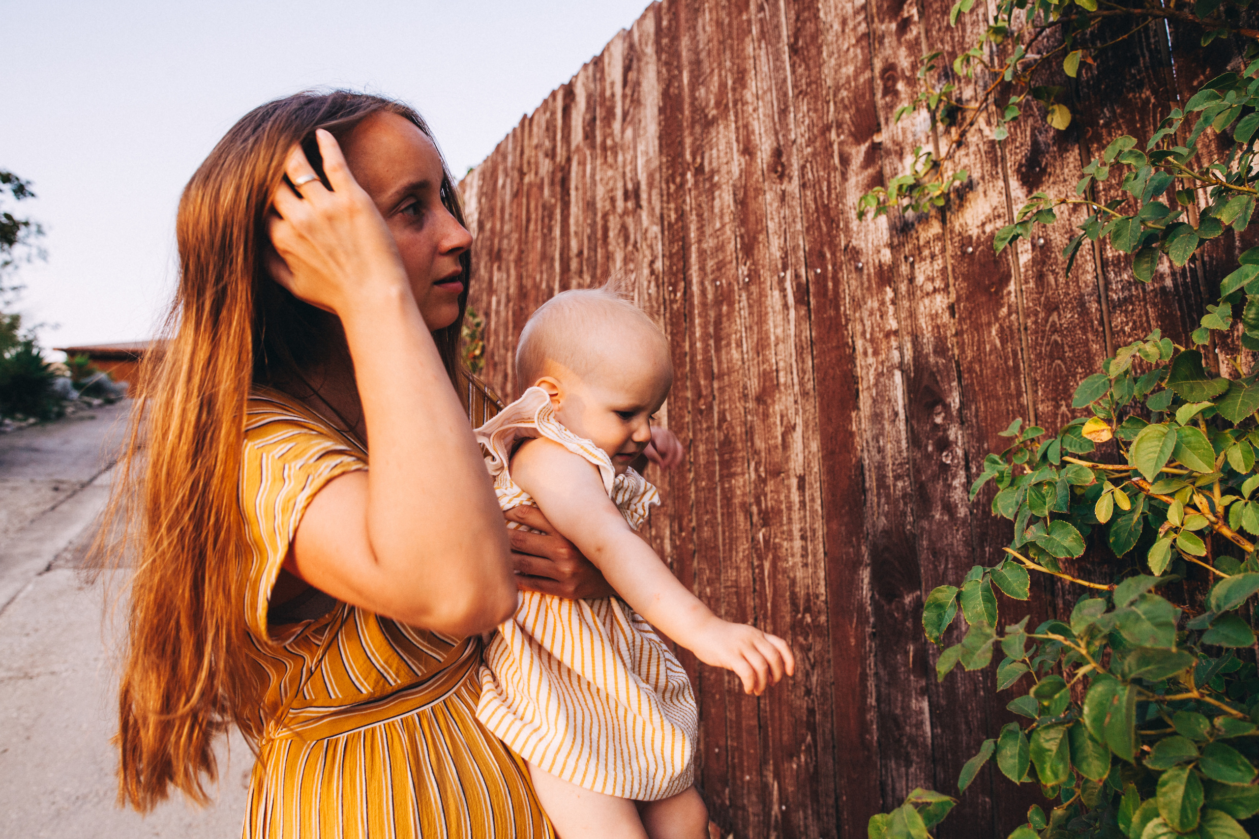 Маша и Соня. Отпуск в Крыму. Семейный фотограф, фотограф родов, репортажей фотограф в Санкт-Петербу