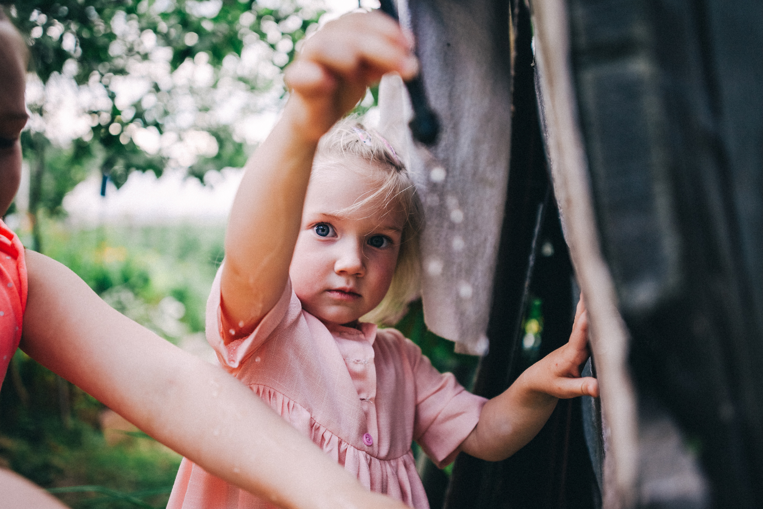 Ульяше 5 лет. Дачный деньрожденский день. Семейный фотограф, фотограф родов, репортажей фотограф в Санкт-Петербу