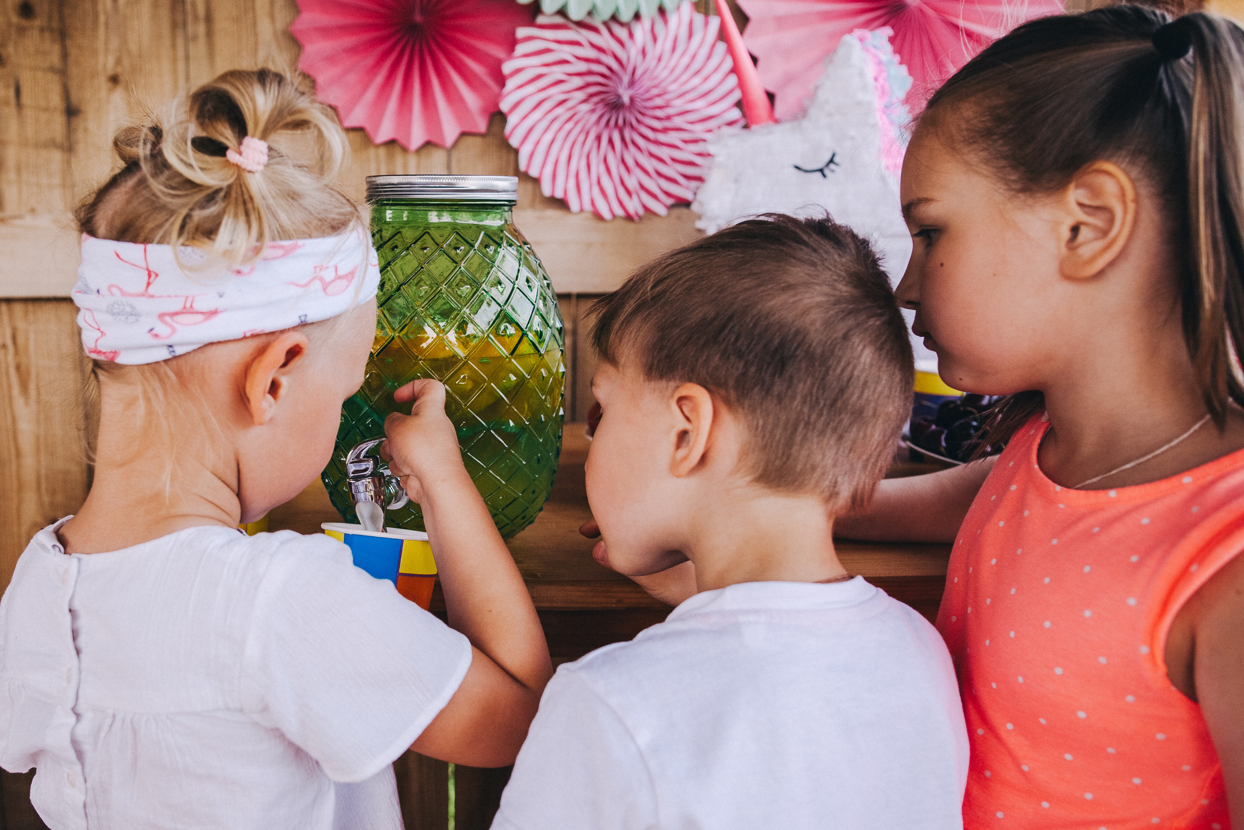 Ульяше 5 лет. Дачный деньрожденский день. Семейный фотограф, фотограф родов, репортажей фотограф в Санкт-Петербу