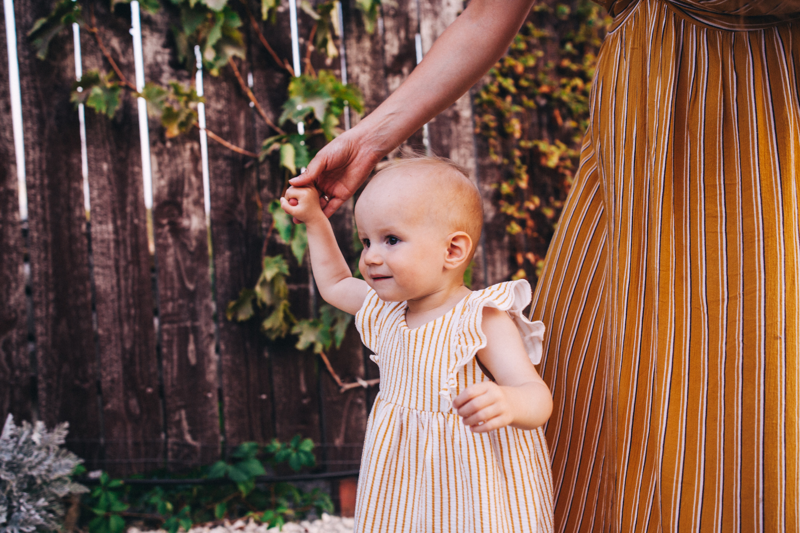 Маша и Соня. Отпуск в Крыму. Семейный фотограф, фотограф родов, репортажей фотограф в Санкт-Петербу