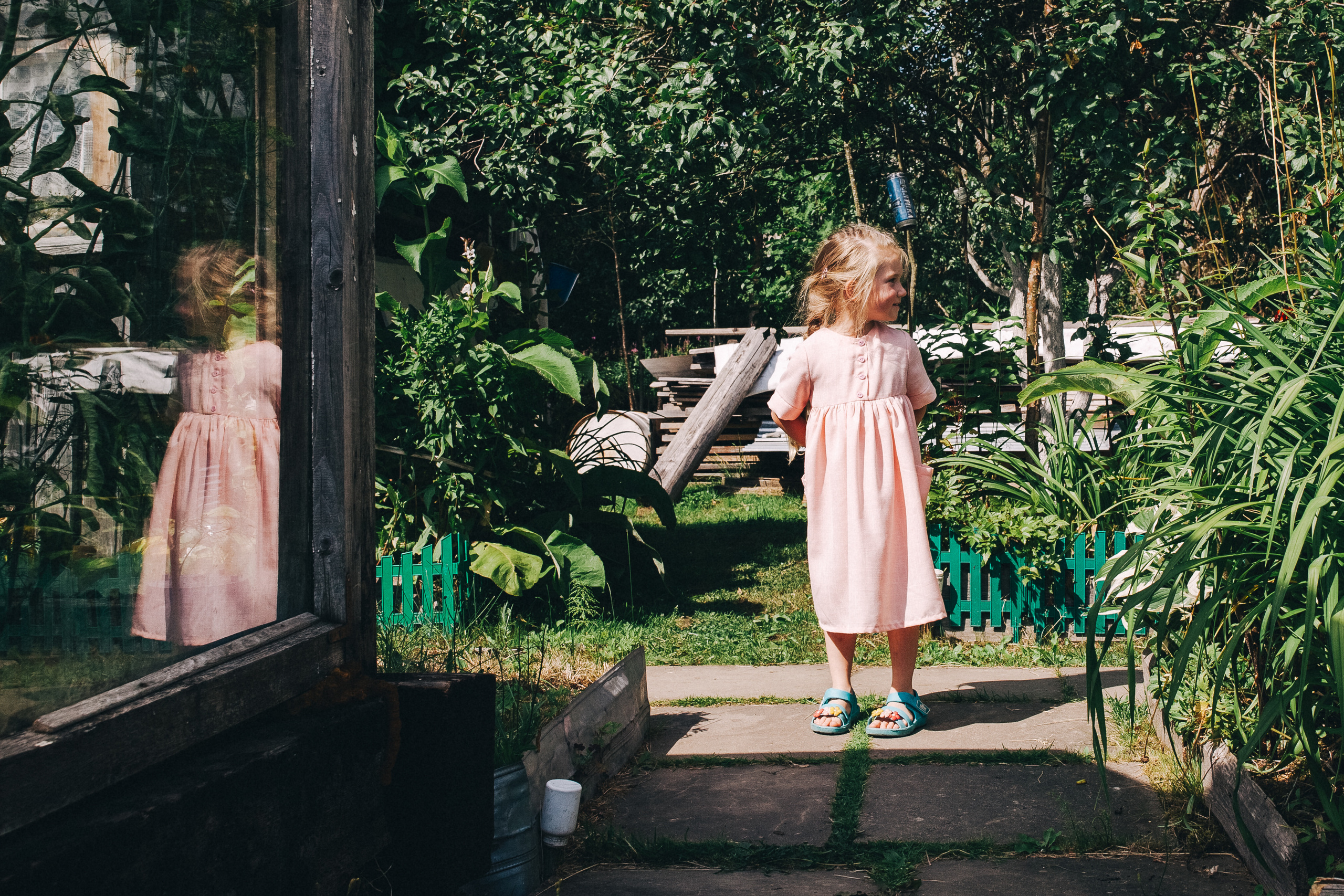 Ульяше 5 лет. Дачный деньрожденский день. Семейный фотограф, фотограф родов, репортажей фотограф в Санкт-Петербу