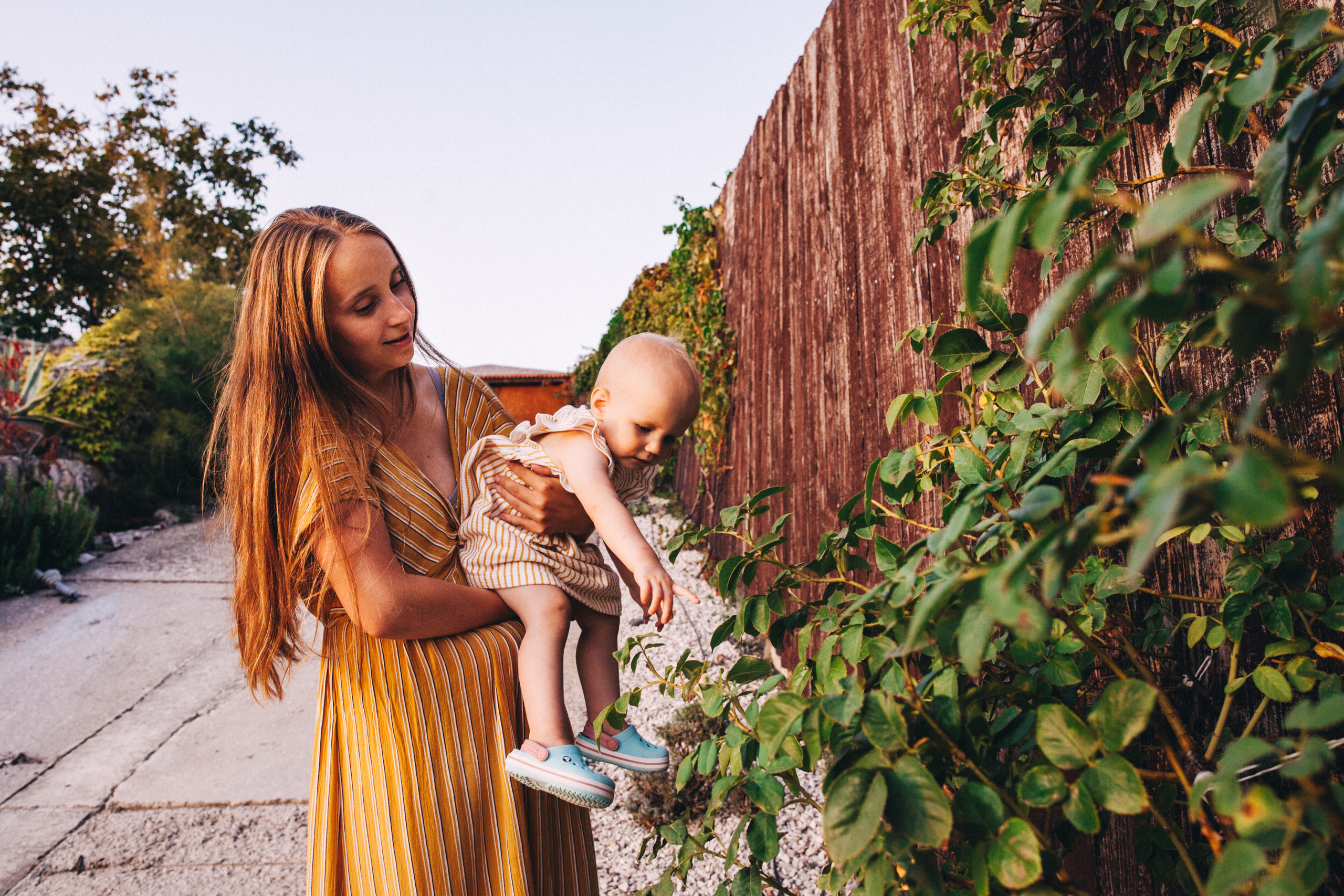 Маша и Соня. Отпуск в Крыму. Семейный фотограф, фотограф родов, репортажей фотограф в Санкт-Петербу