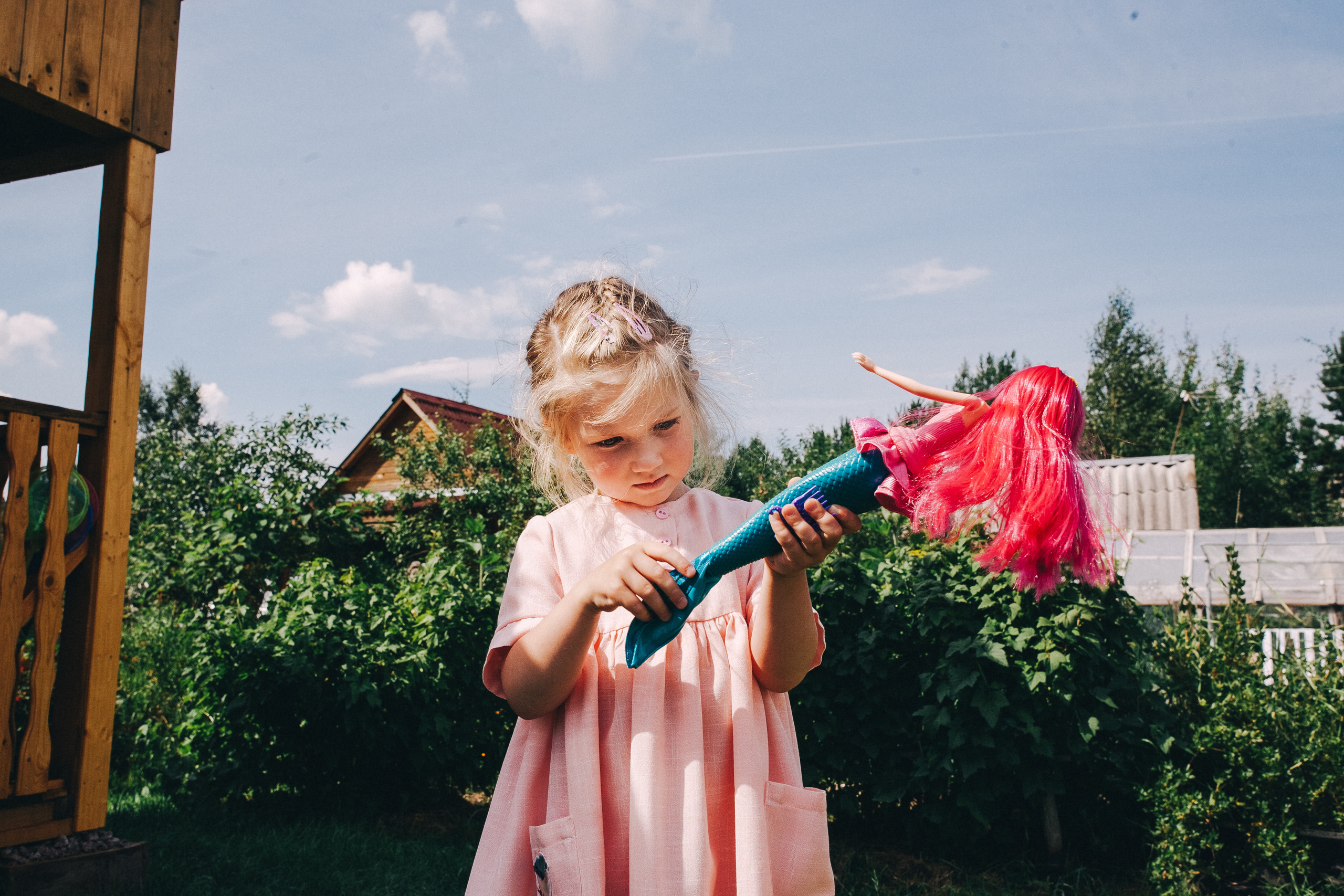 Ульяше 5 лет. Дачный деньрожденский день. Семейный фотограф, фотограф родов, репортажей фотограф в Санкт-Петербу