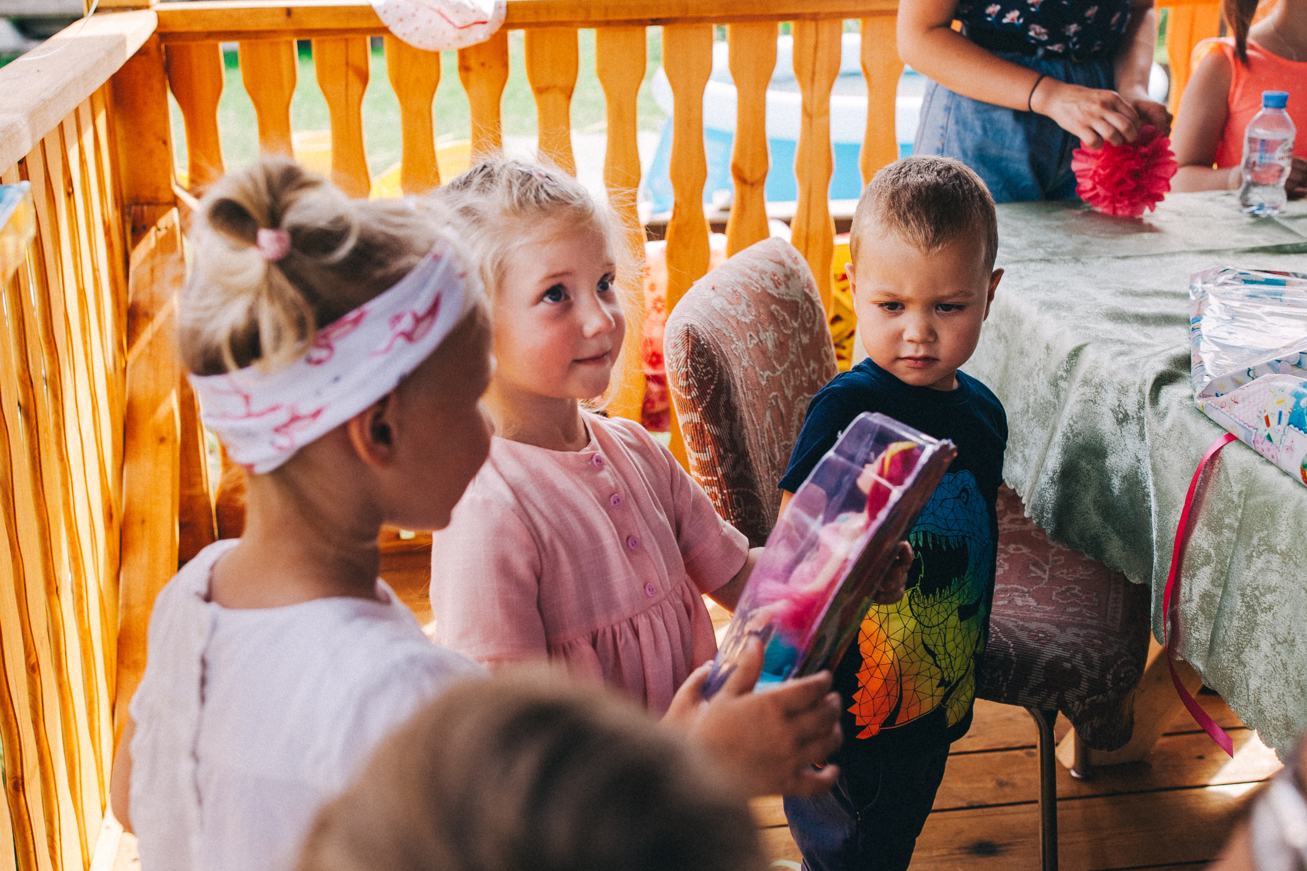 Ульяше 5 лет. Дачный деньрожденский день. Семейный фотограф, фотограф родов, репортажей фотограф в Санкт-Петербу