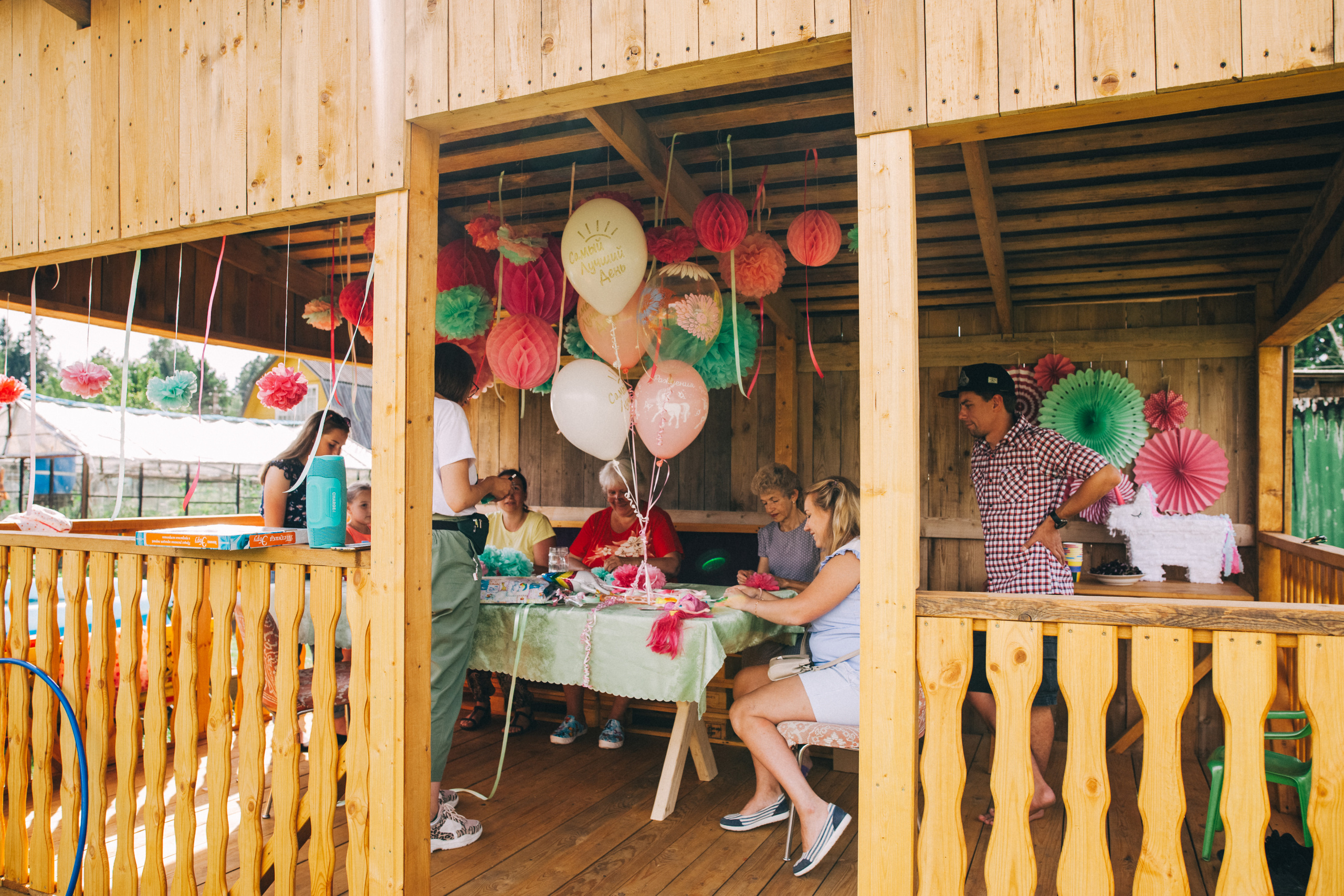 Ульяше 5 лет. Дачный деньрожденский день. Семейный фотограф, фотограф родов, репортажей фотограф в Санкт-Петербу