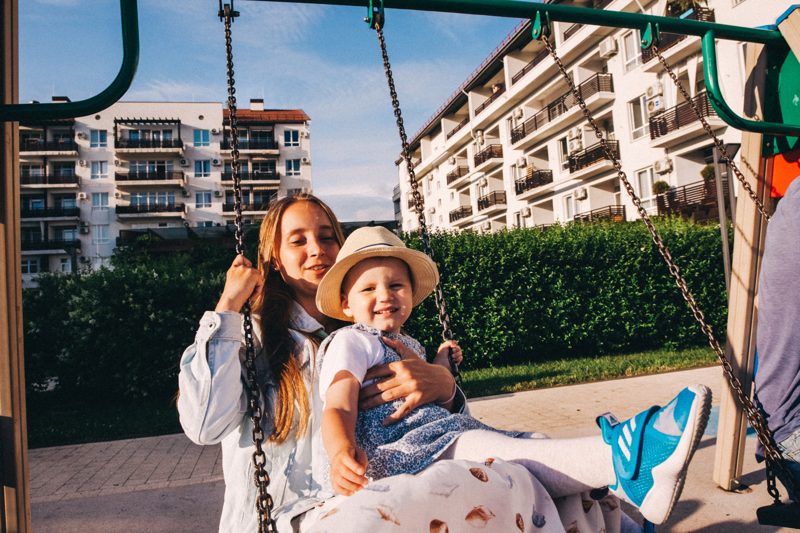 Вася, Маша, Соня. Отпуск в Адлере. Семейный фотограф, фотограф родов, репортажей фотограф в Санкт-Петербу