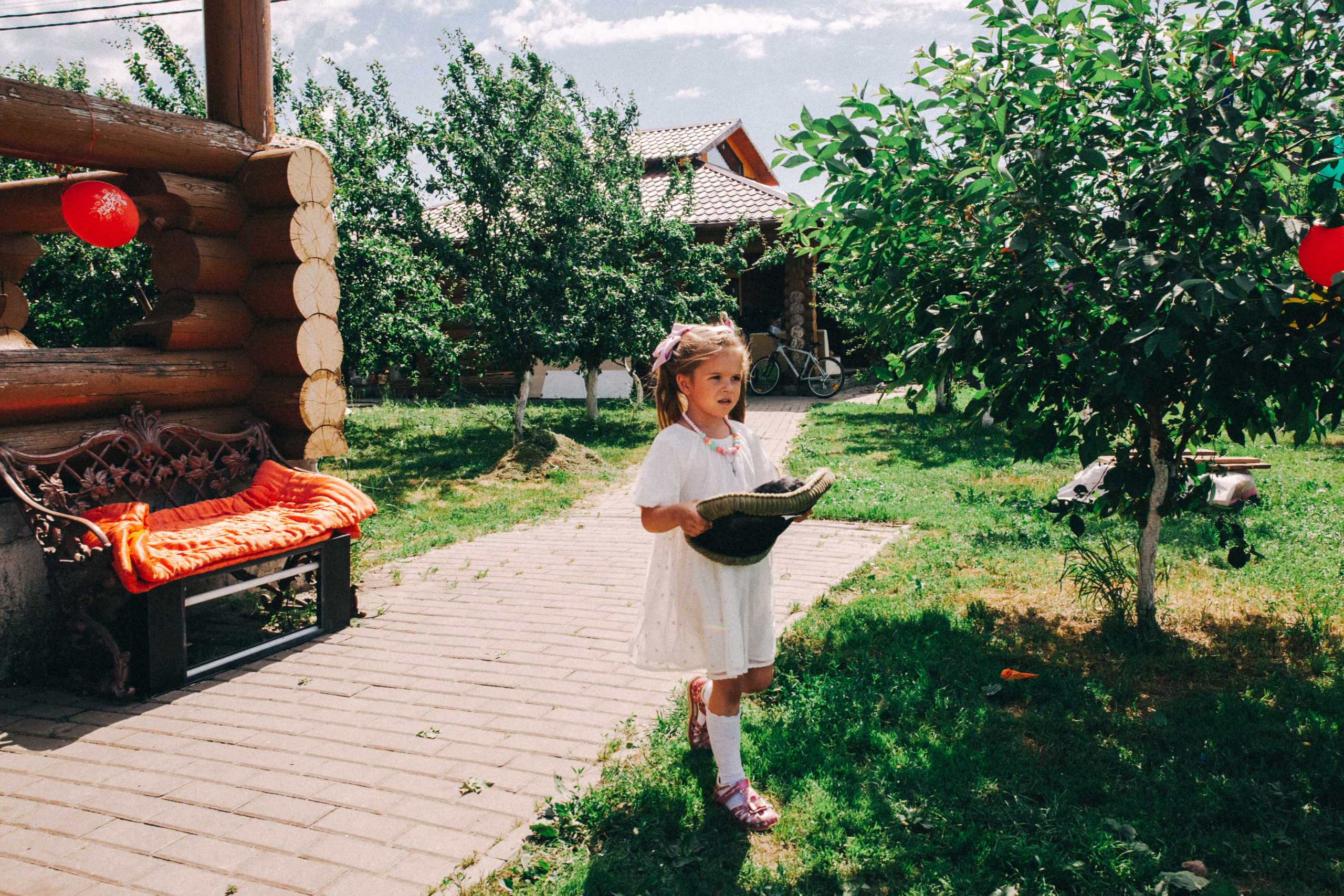 Есении 5 лет. ДР на даче. Семейный фотограф, фотограф родов, репортажей фотограф в Санкт-Петербу
