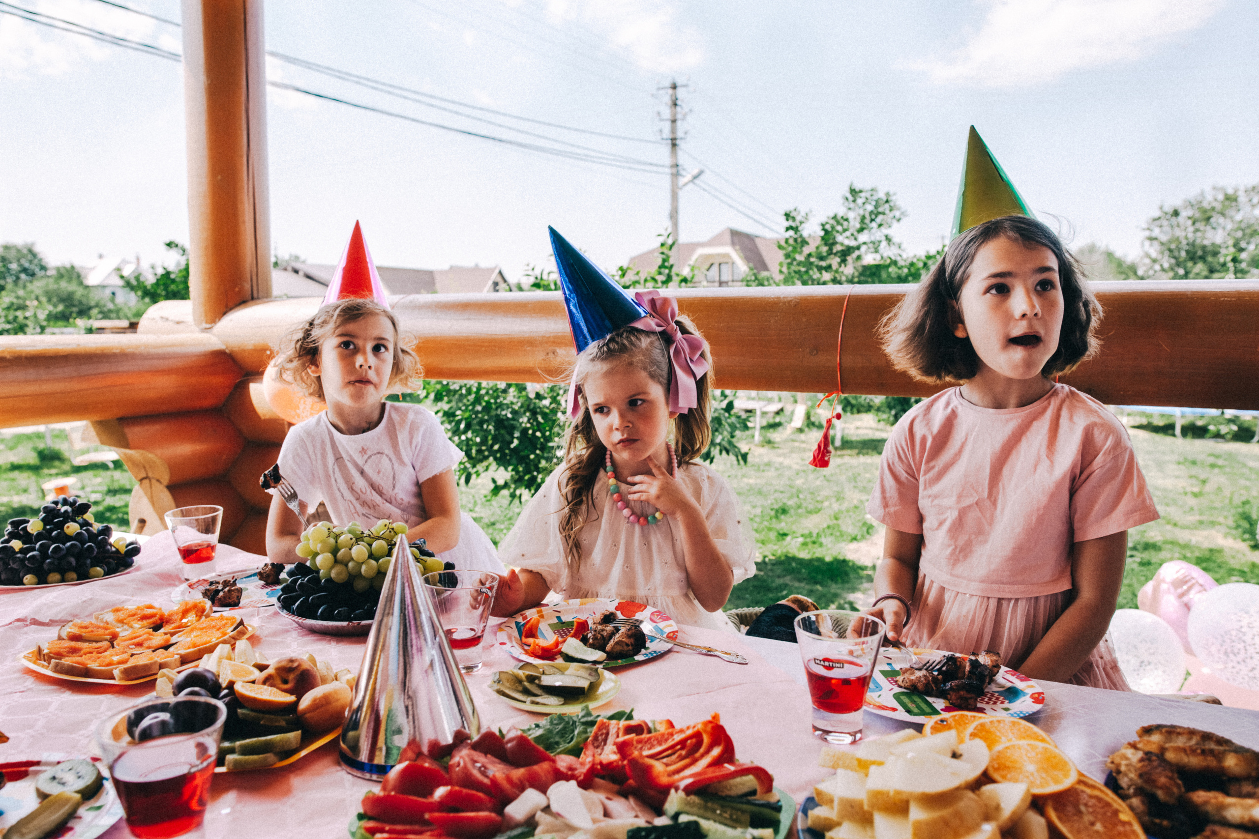 Есении 5 лет. ДР на даче. Семейный фотограф, фотограф родов, репортажей фотограф в Санкт-Петербу