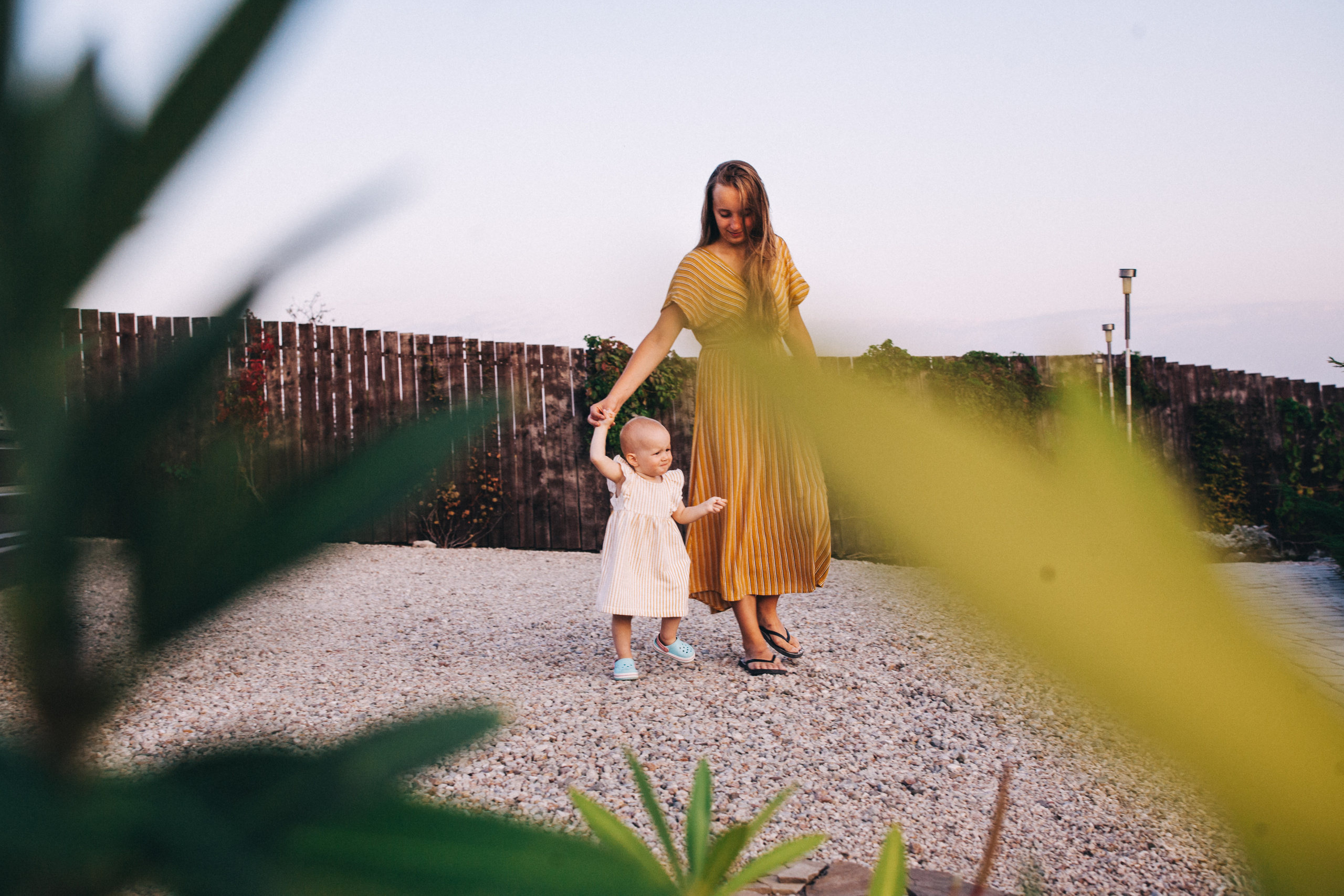 Маша и Соня. Отпуск в Крыму. Семейный фотограф, фотограф родов, репортажей фотограф в Санкт-Петербу