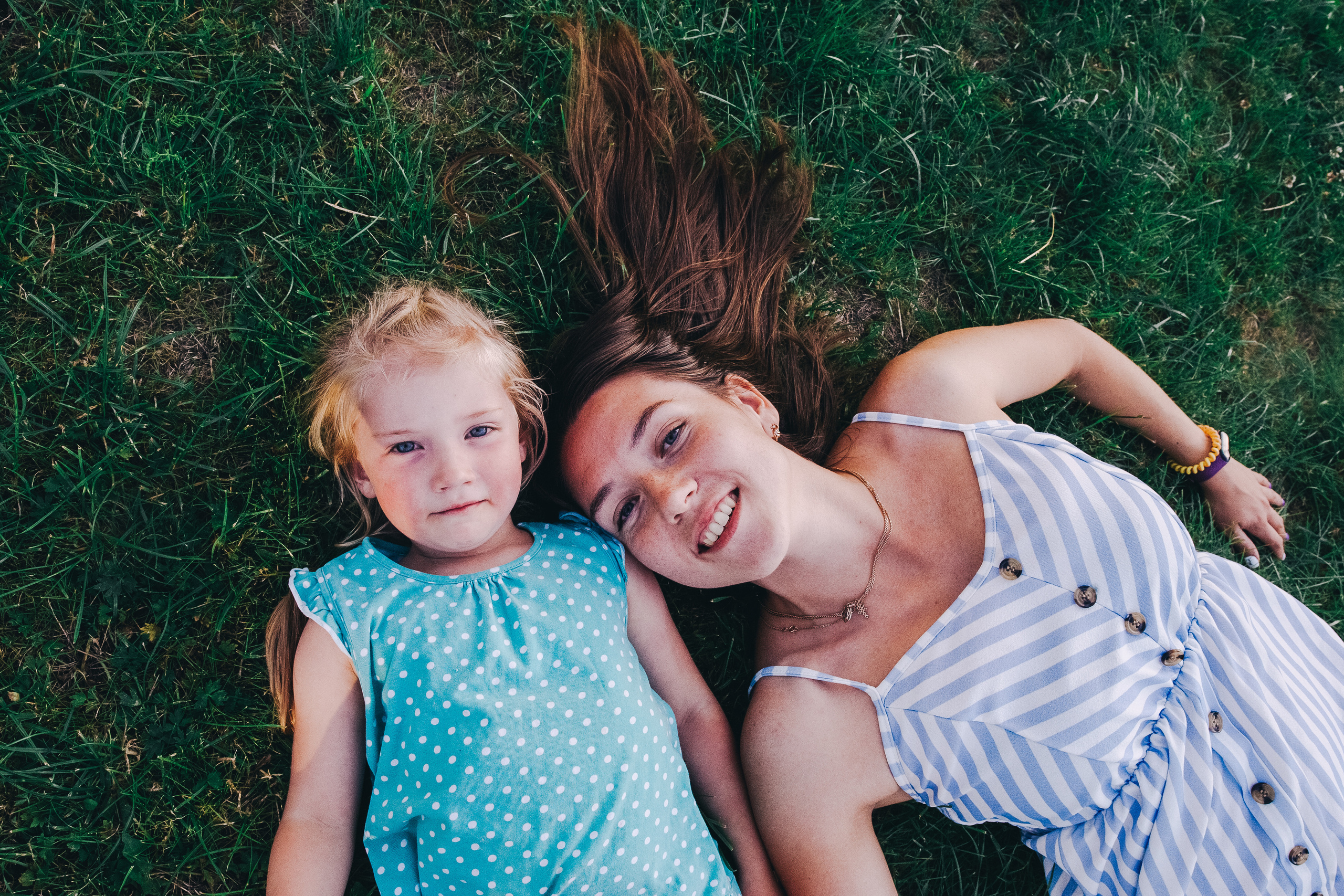 Ульяше 5 лет. Дачный деньрожденский день. Семейный фотограф, фотограф родов, репортажей фотограф в Санкт-Петербу