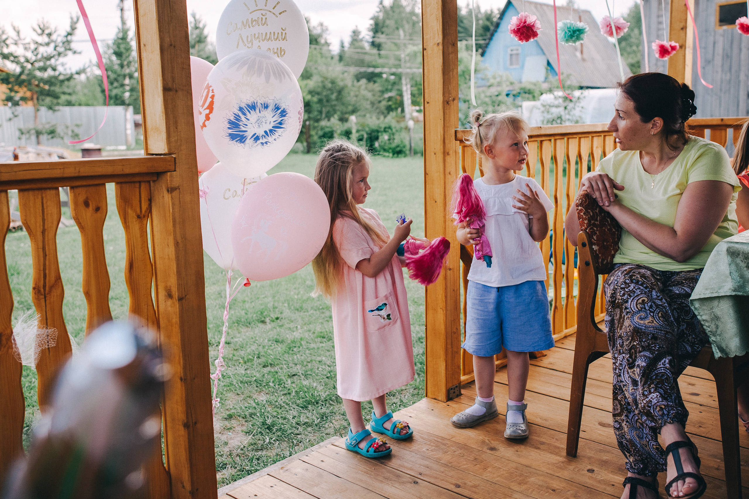 Ульяше 5 лет. Дачный деньрожденский день. Семейный фотограф, фотограф родов, репортажей фотограф в Санкт-Петербу