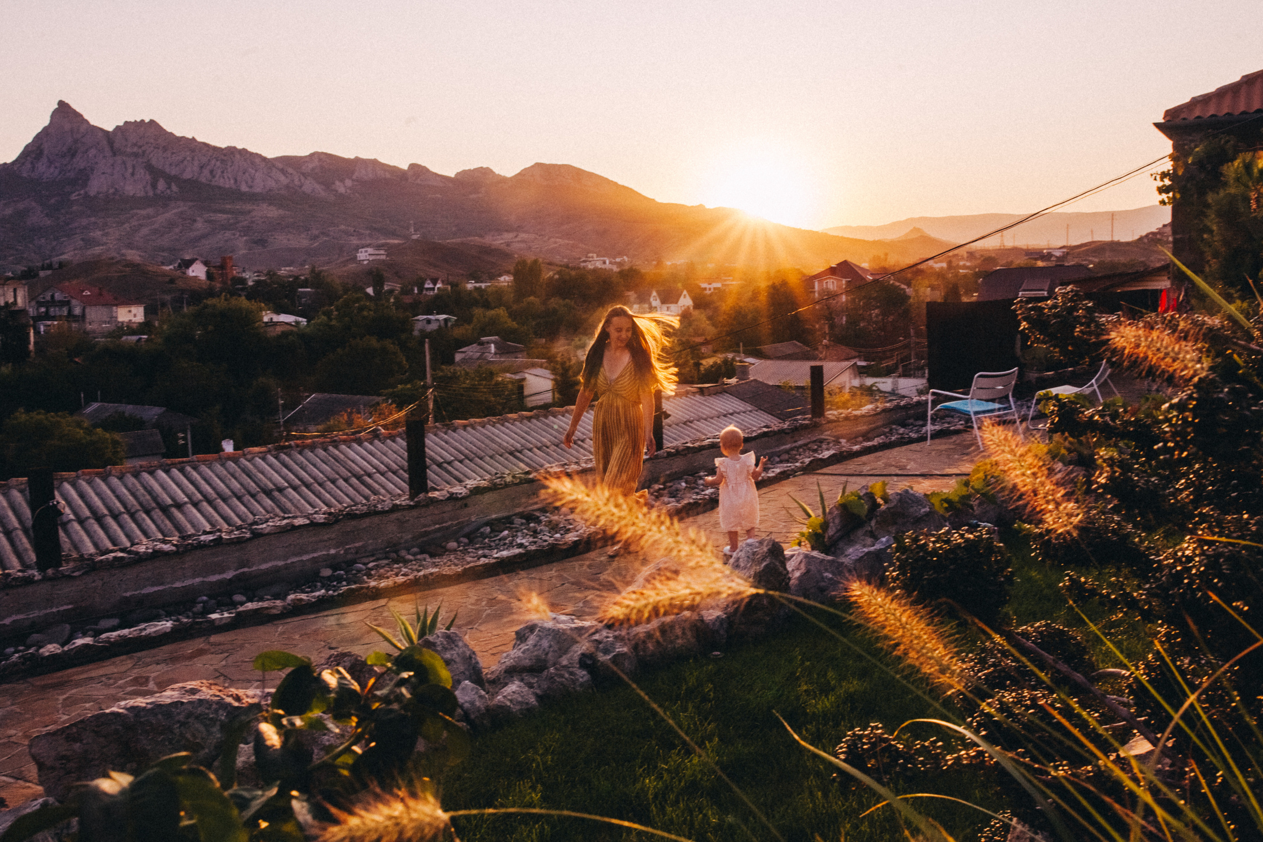 Маша и Соня. Отпуск в Крыму. Семейный фотограф, фотограф родов, репортажей фотограф в Санкт-Петербу