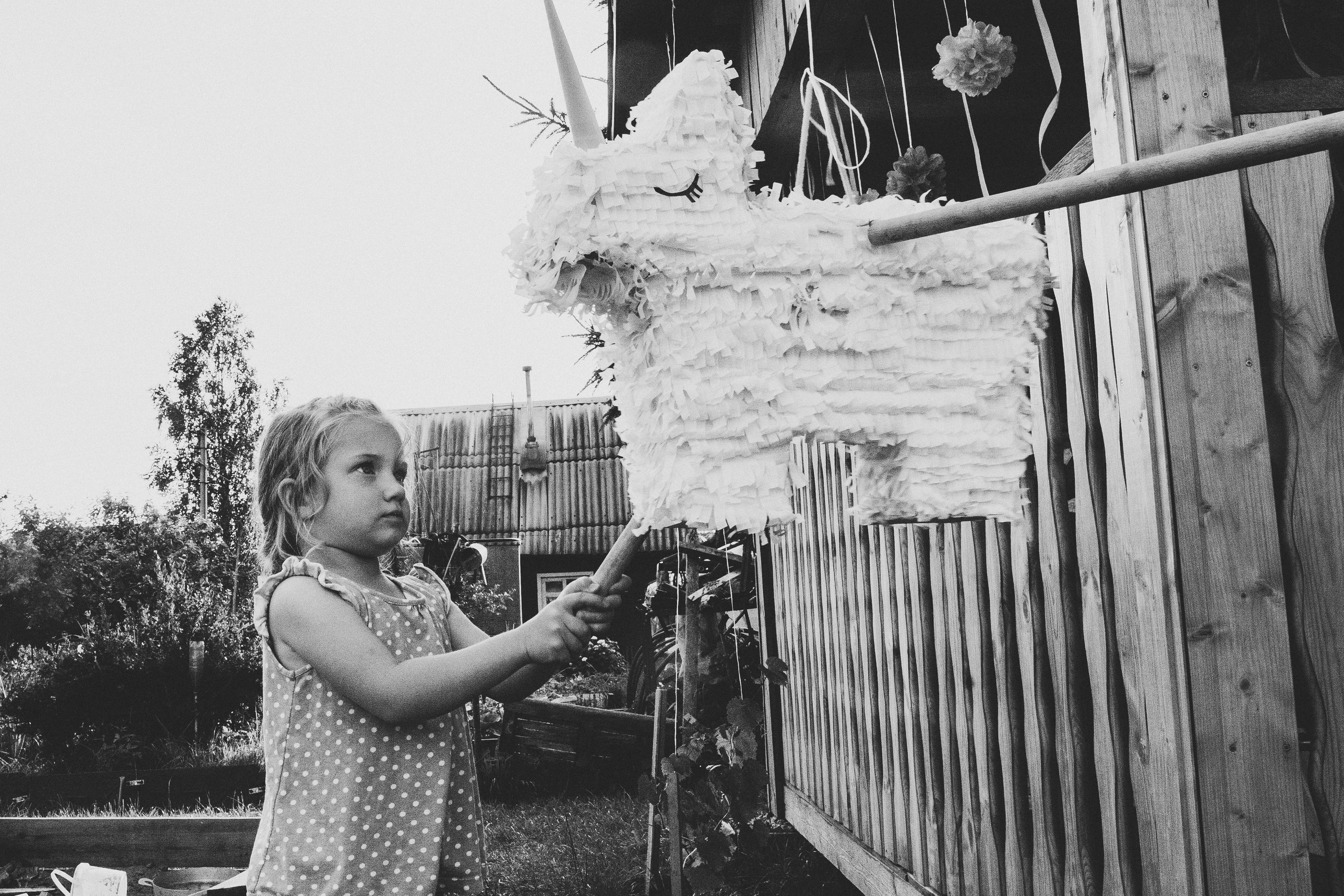 Ульяше 5 лет. Дачный деньрожденский день. Семейный фотограф, фотограф родов, репортажей фотограф в Санкт-Петербу