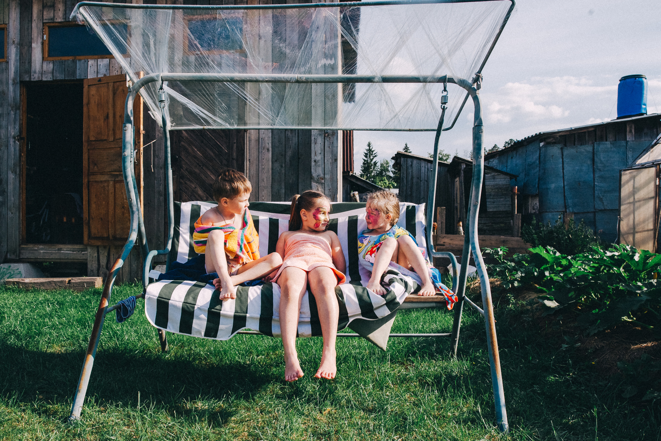 Ульяше 5 лет. Дачный деньрожденский день. Семейный фотограф, фотограф родов, репортажей фотограф в Санкт-Петербу