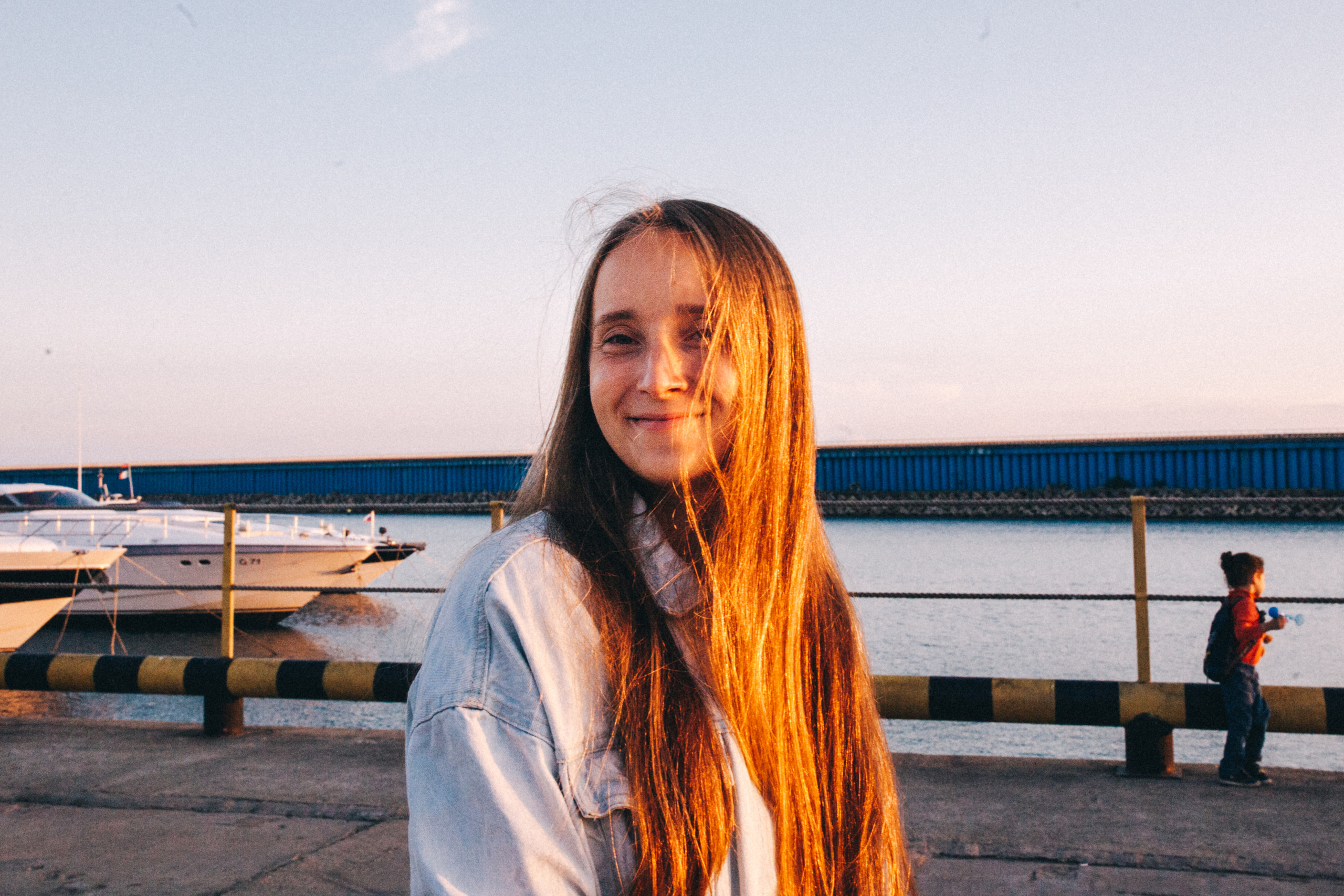 Вася, Маша, Соня. Отпуск в Адлере. Семейный фотограф, фотограф родов, репортажей фотограф в Санкт-Петербу