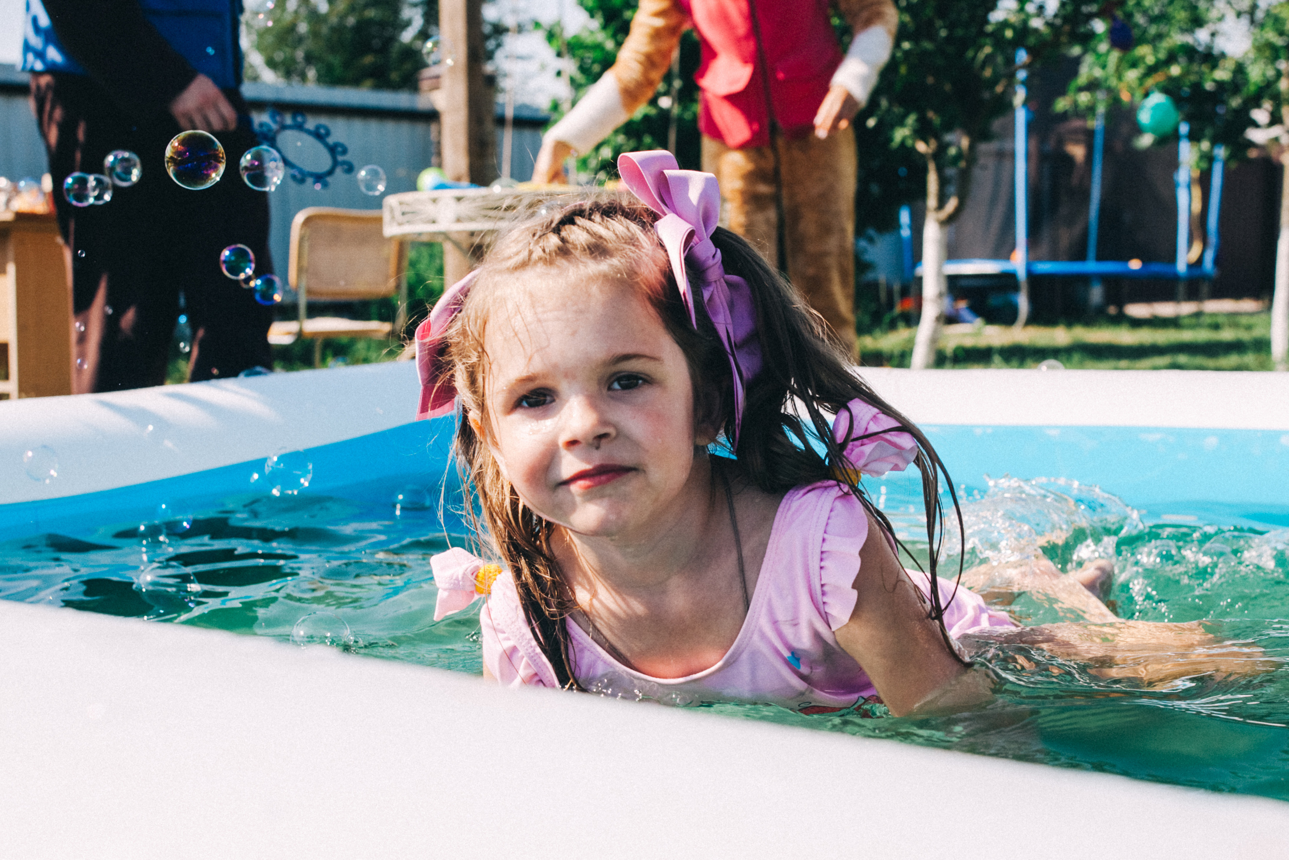 Есении 5 лет. ДР на даче. Семейный фотограф, фотограф родов, репортажей фотограф в Санкт-Петербу