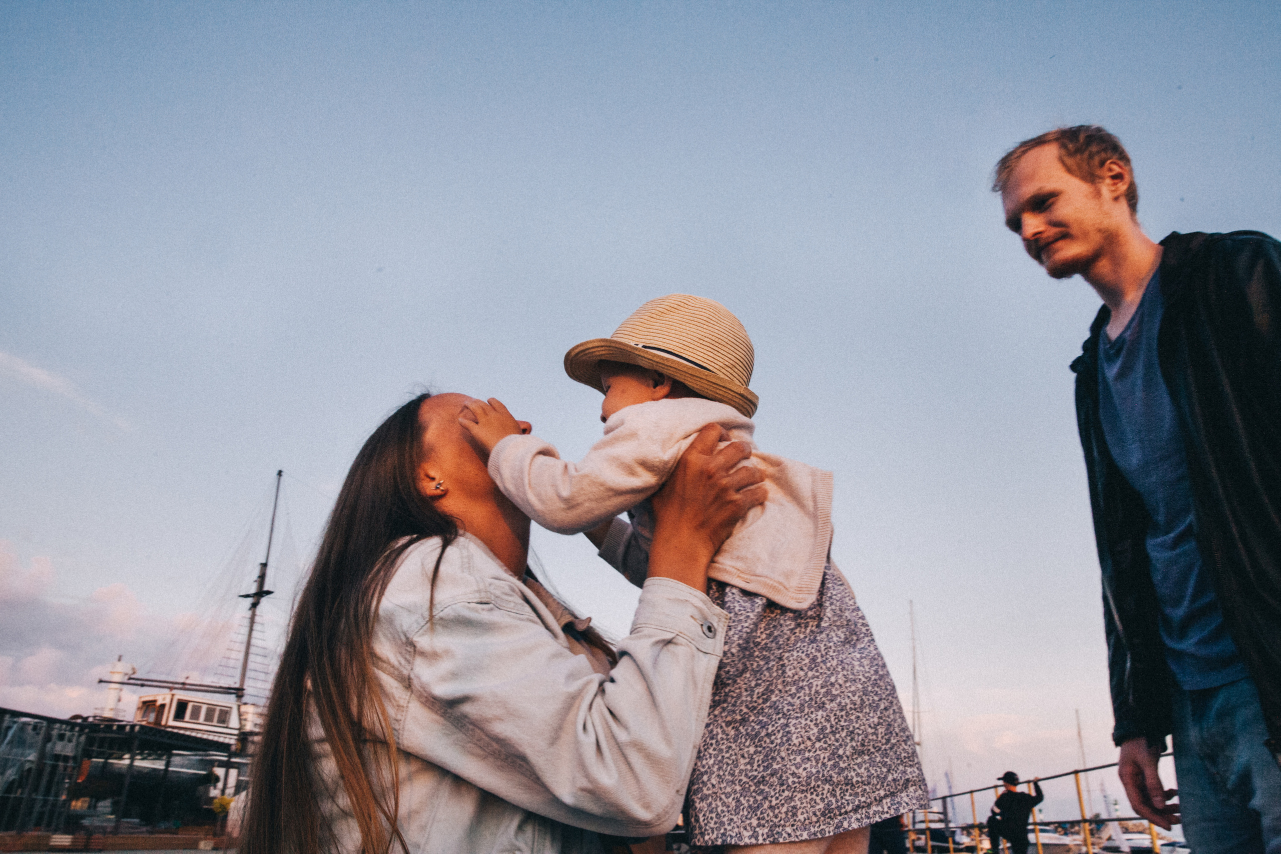 Вася, Маша, Соня. Отпуск в Адлере. Семейный фотограф, фотограф родов, репортажей фотограф в Санкт-Петербу