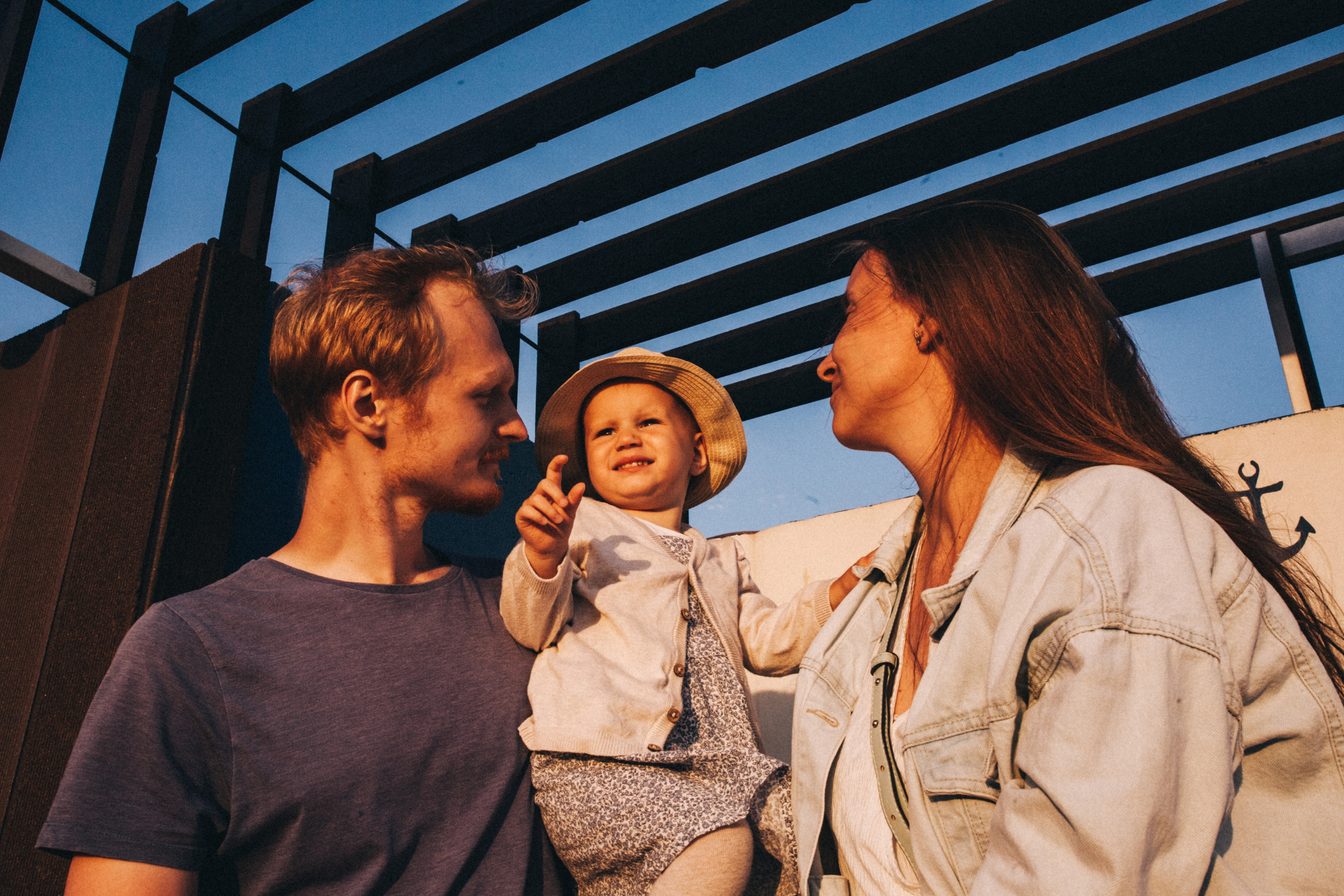 Вася, Маша, Соня. Отпуск в Адлере. Семейный фотограф, фотограф родов, репортажей фотограф в Санкт-Петербу
