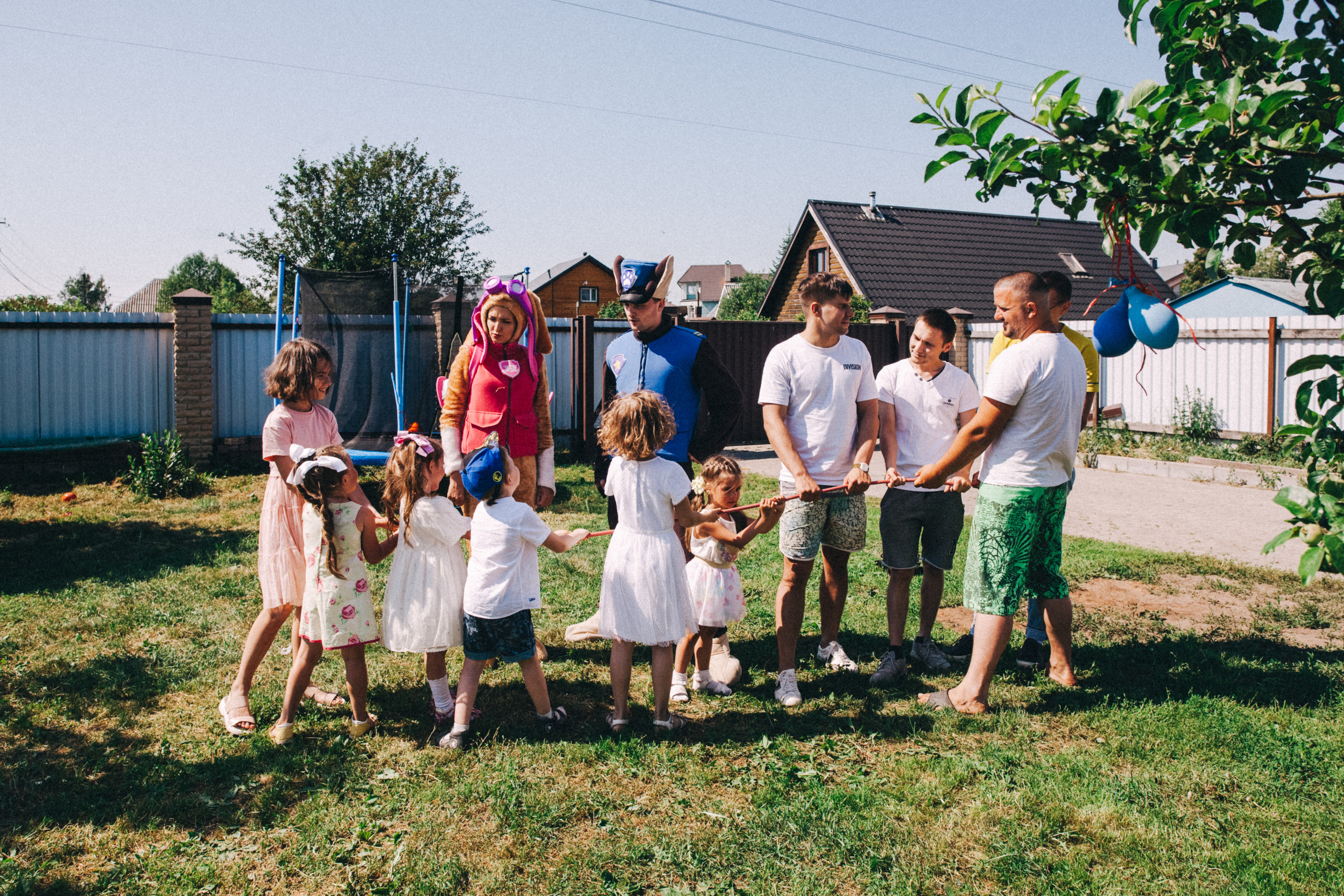Есении 5 лет. ДР на даче. Семейный фотограф, фотограф родов, репортажей фотограф в Санкт-Петербу