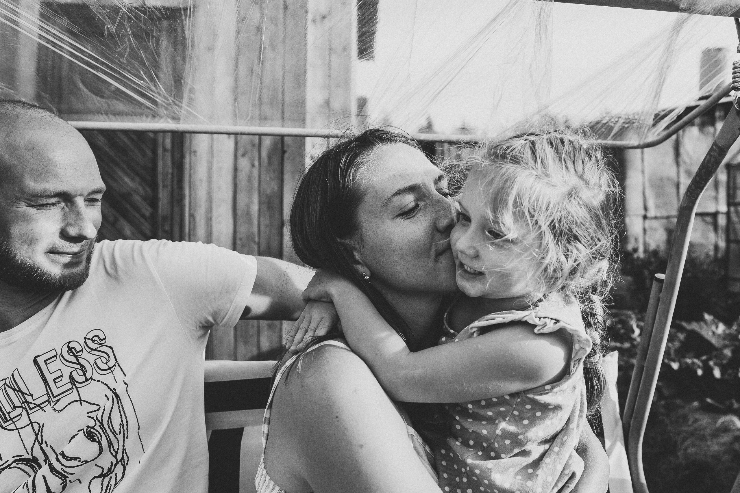 Ульяше 5 лет. Дачный деньрожденский день. Семейный фотограф, фотограф родов, репортажей фотограф в Санкт-Петербу