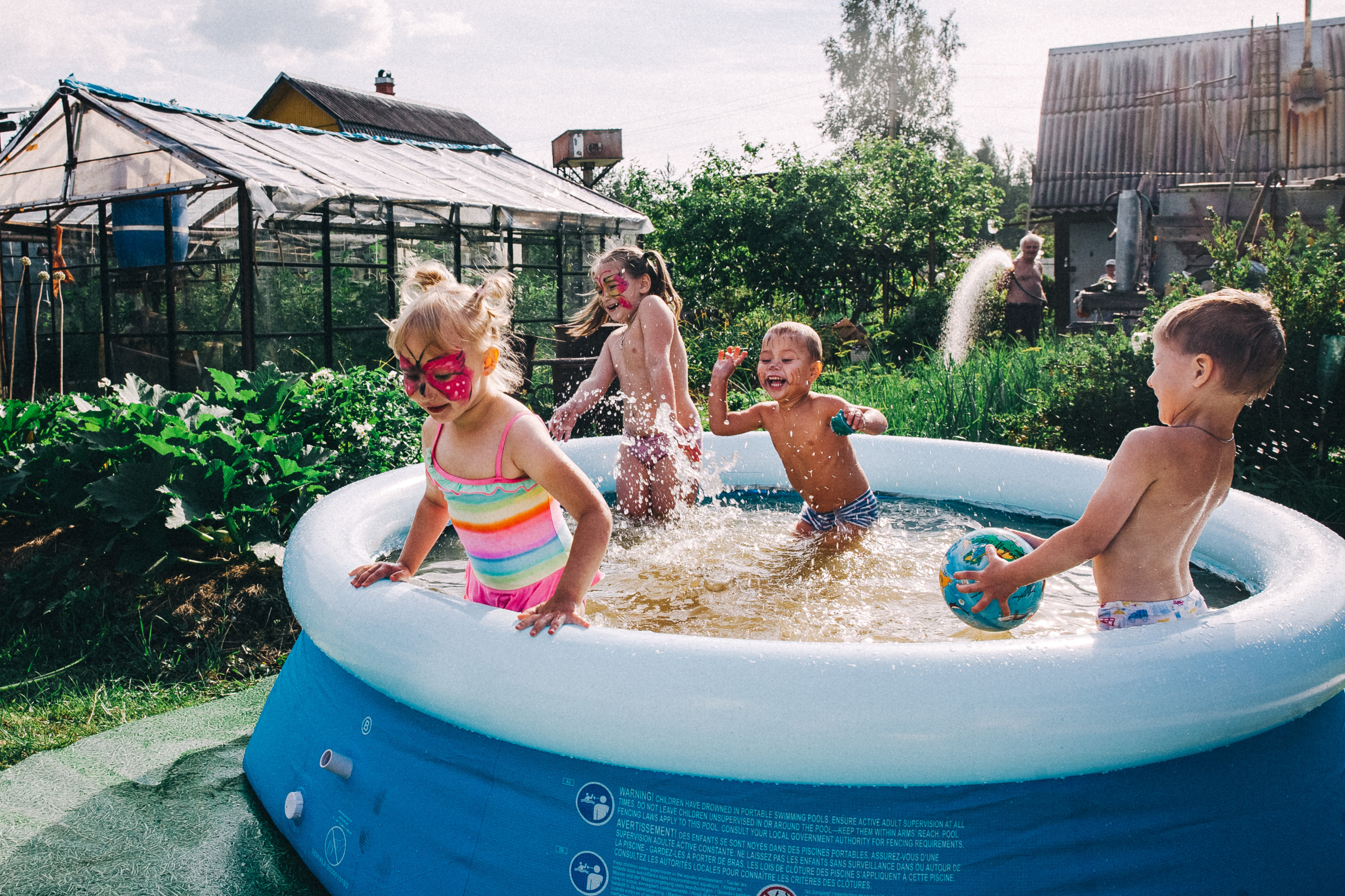 Ульяше 5 лет. Дачный деньрожденский день. Семейный фотограф, фотограф родов, репортажей фотограф в Санкт-Петербу