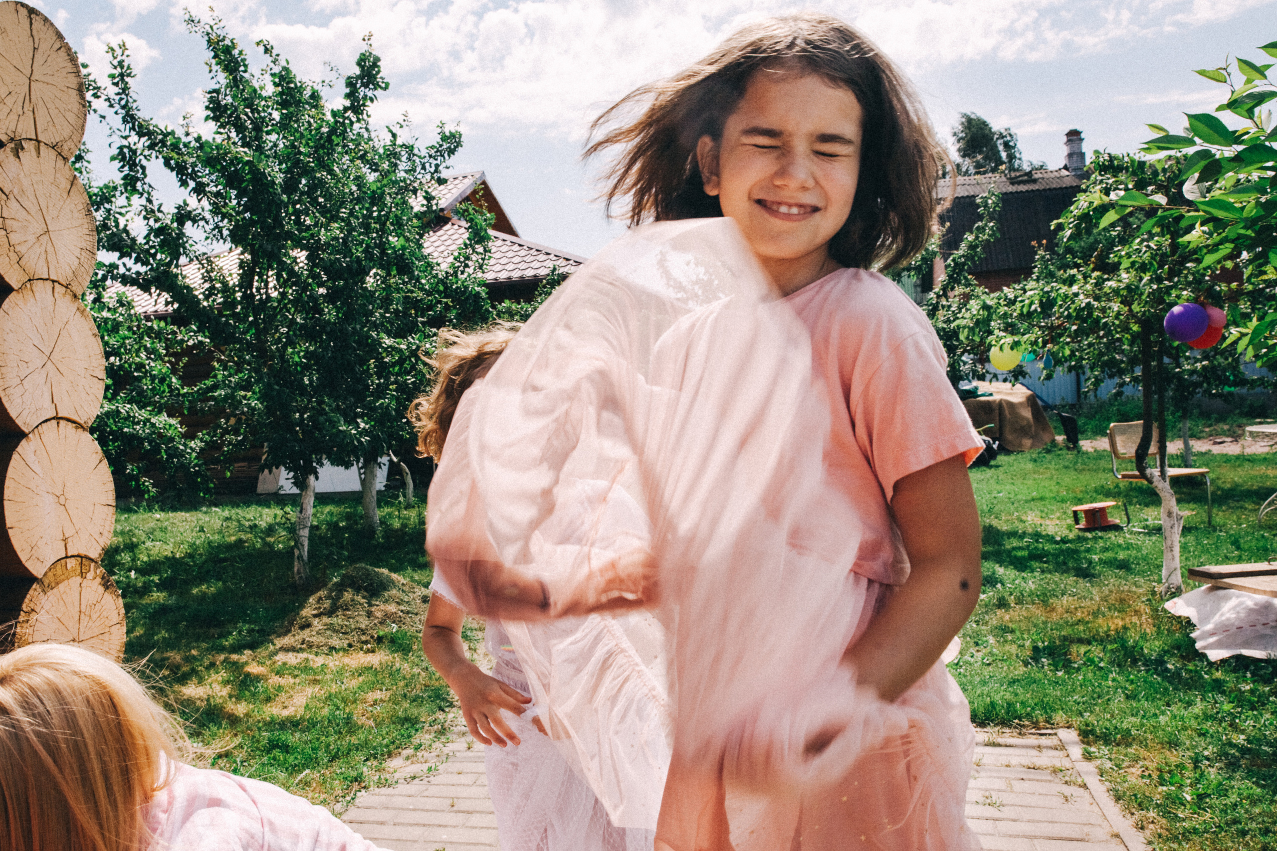 Есении 5 лет. ДР на даче. Семейный фотограф, фотограф родов, репортажей фотограф в Санкт-Петербу