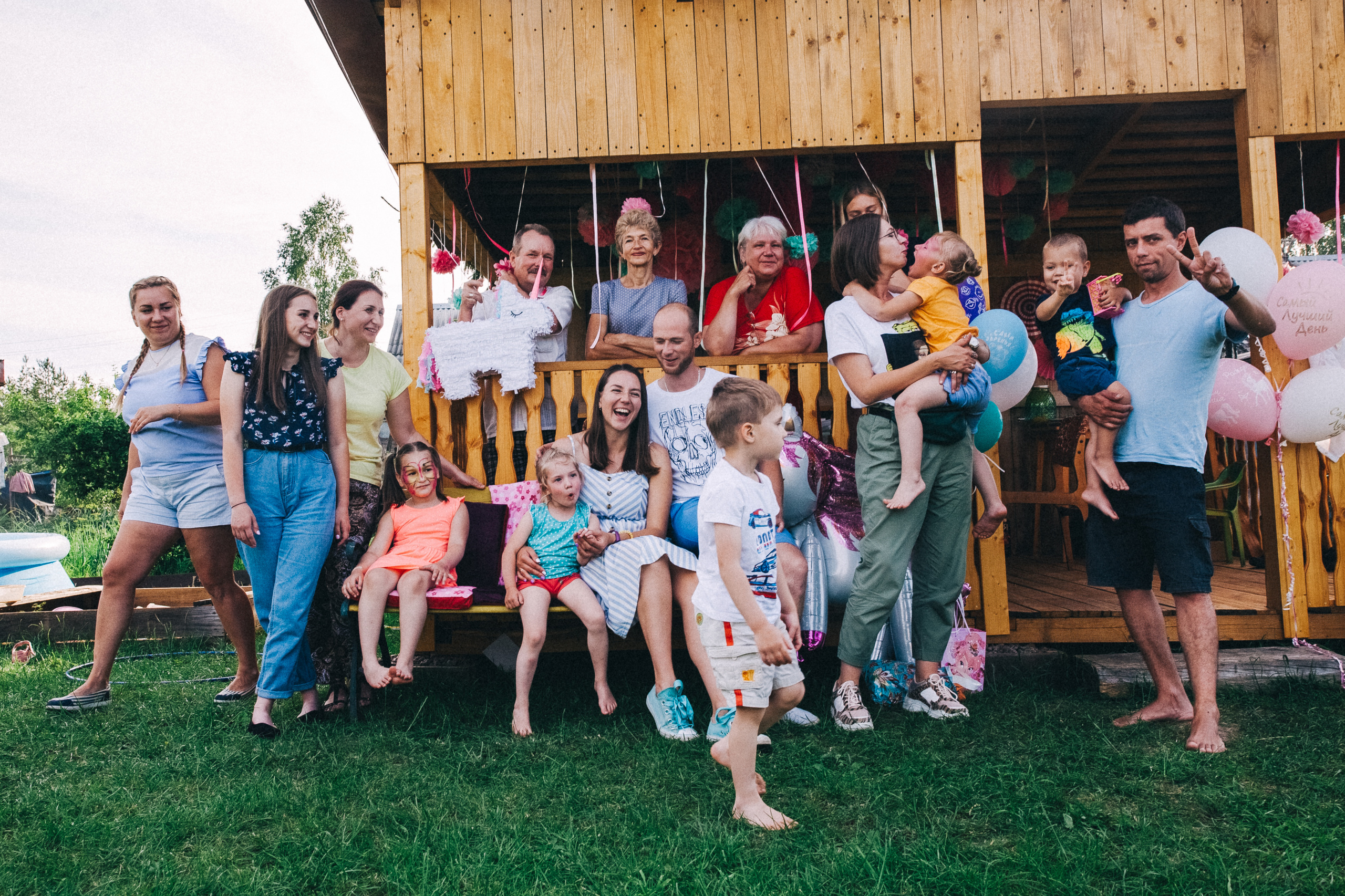 Ульяше 5 лет. Дачный деньрожденский день. Семейный фотограф, фотограф родов, репортажей фотограф в Санкт-Петербу