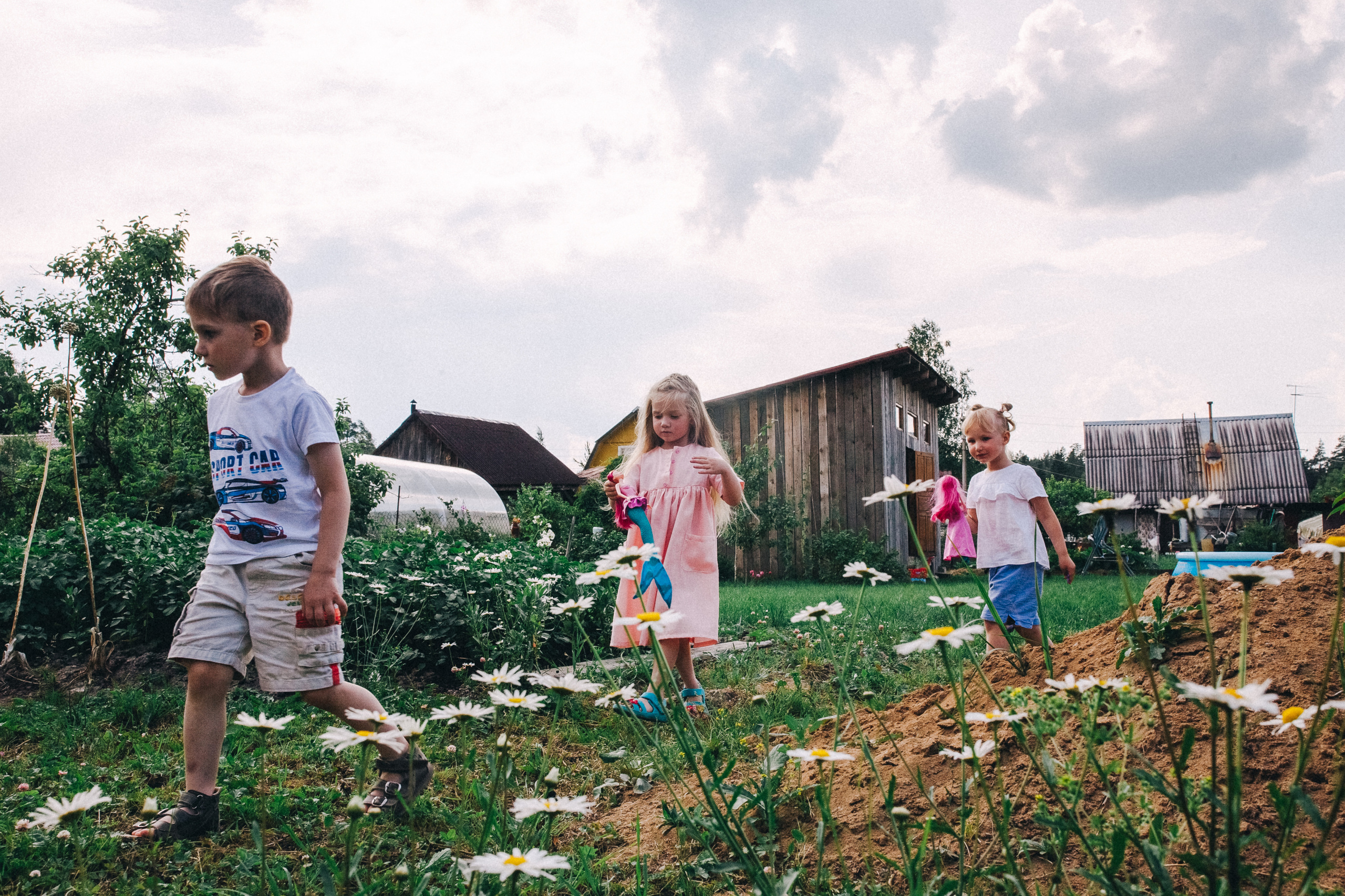 Ульяше 5 лет. Дачный деньрожденский день. Семейный фотограф, фотограф родов, репортажей фотограф в Санкт-Петербу