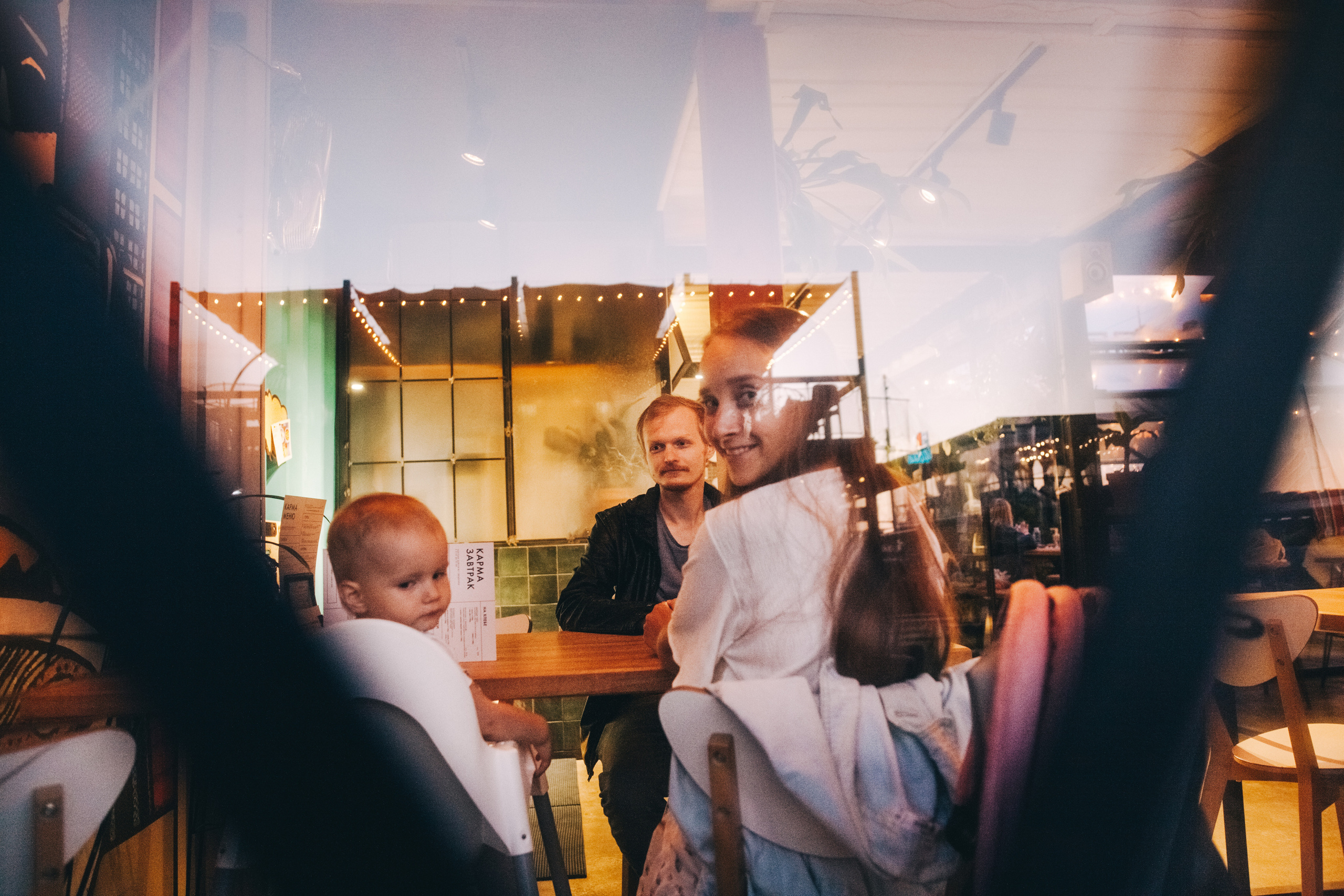 Вася, Маша, Соня. Отпуск в Адлере. Семейный фотограф, фотограф родов, репортажей фотограф в Санкт-Петербу